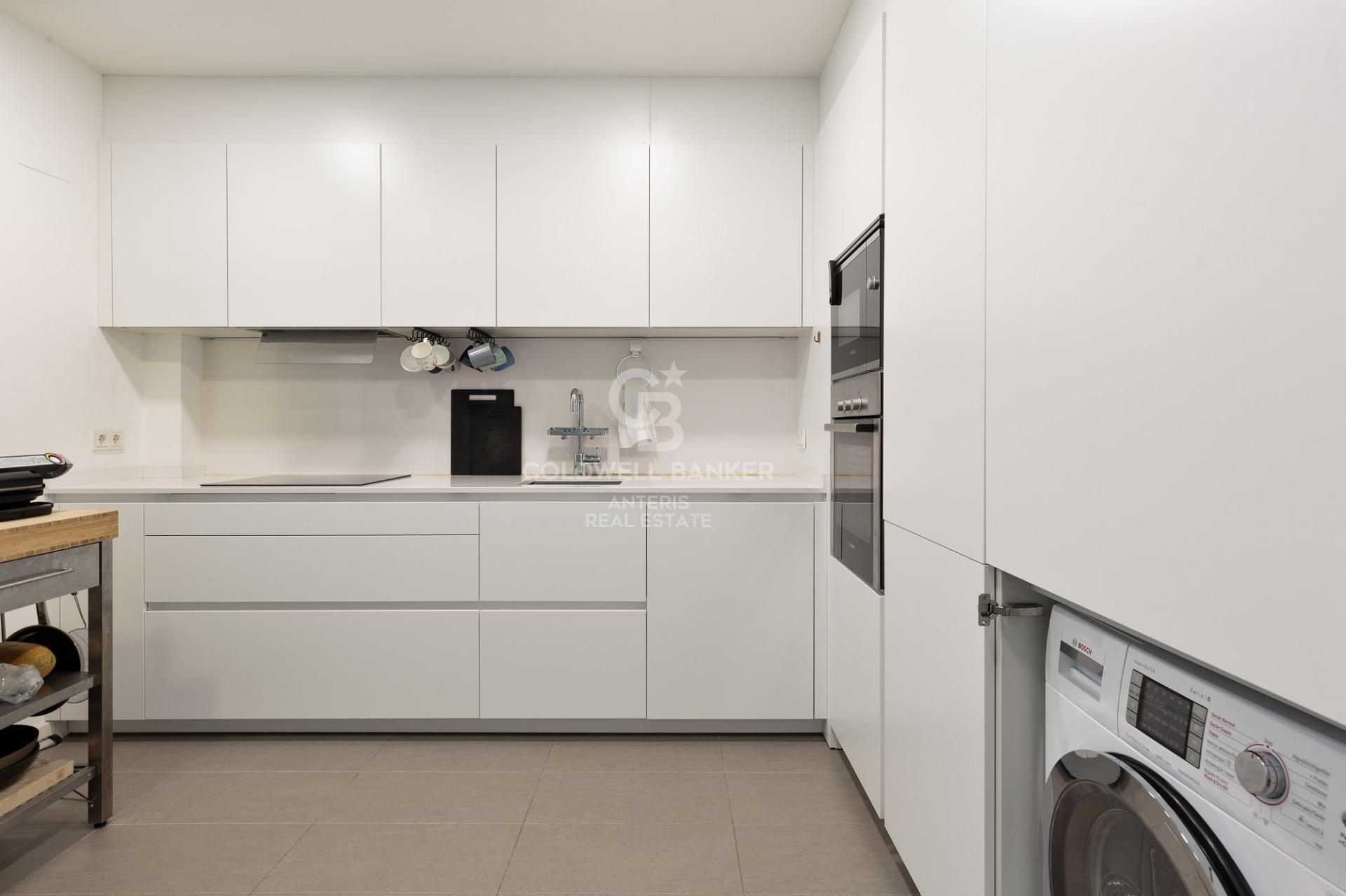 Dupleks z tarasem i basenem