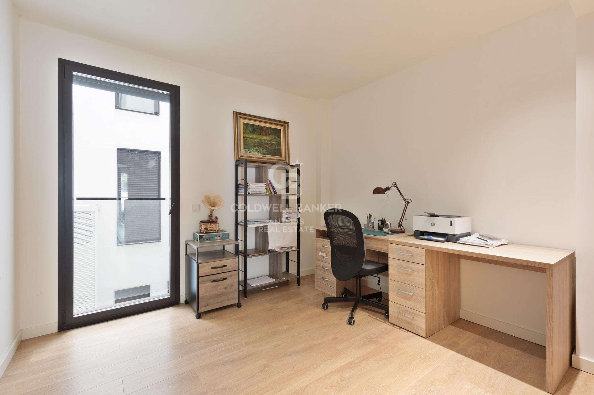 Dupleks z tarasem i basenem