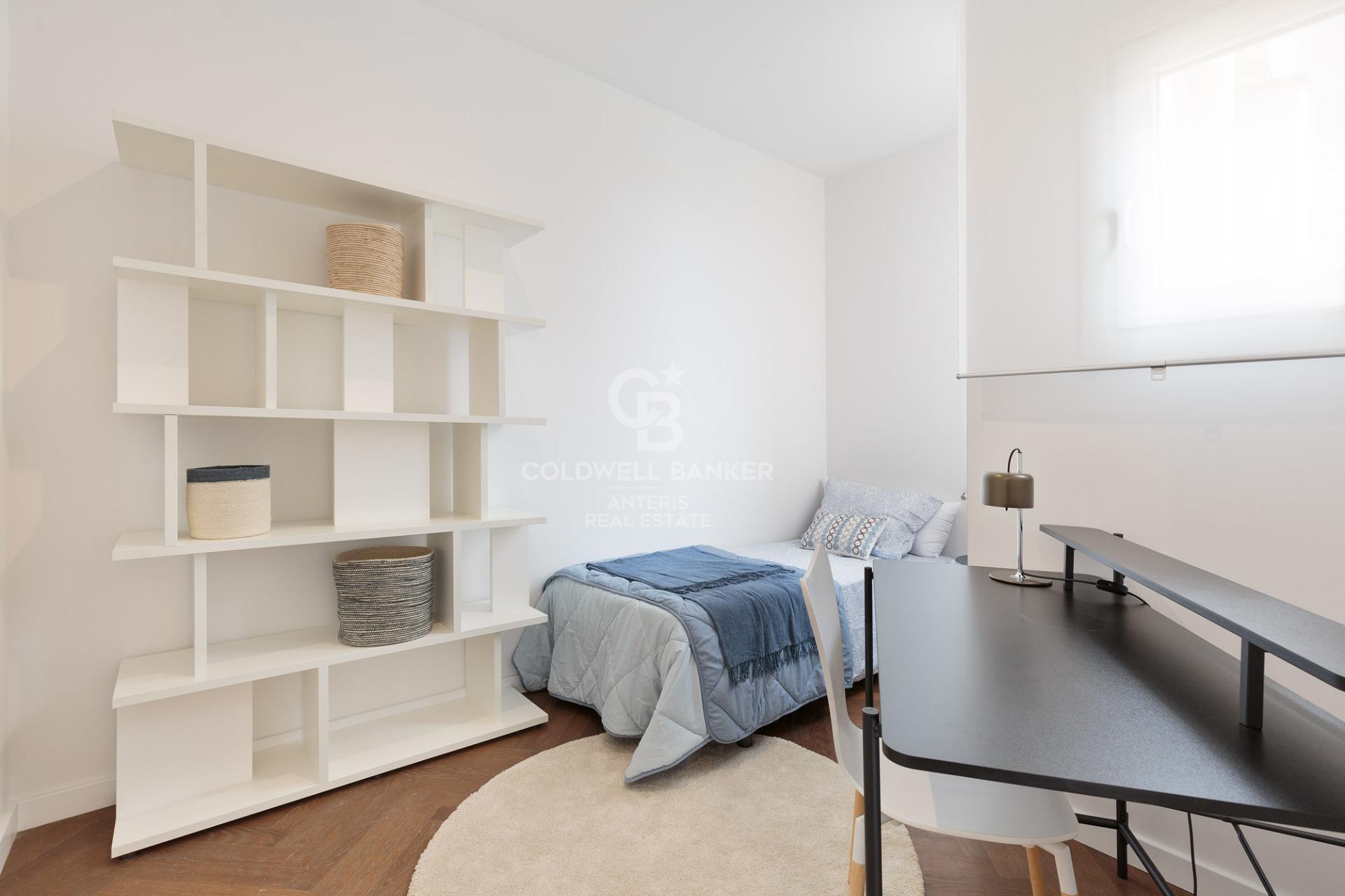 Apartament w klacysystycznej kamienicy w Eixample