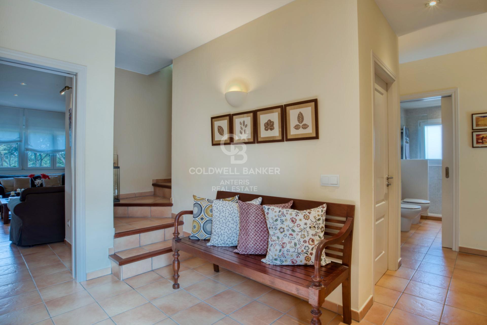 5 bedroom villa with private pool