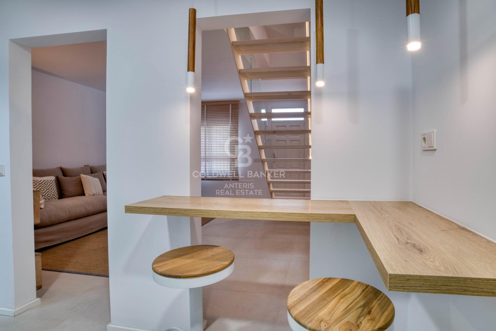 Vivienda pareada reformada de 3 pisos en la Costa Brava