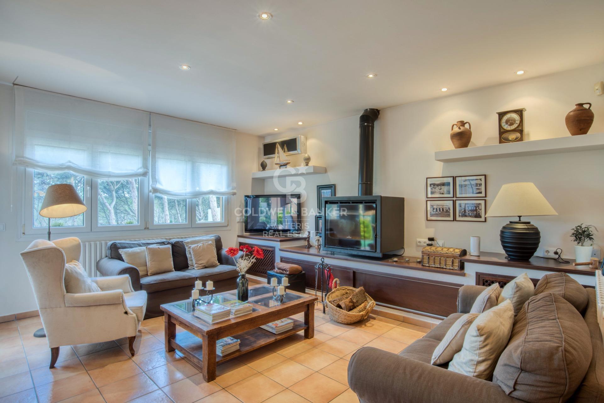 5 bedroom villa with private pool