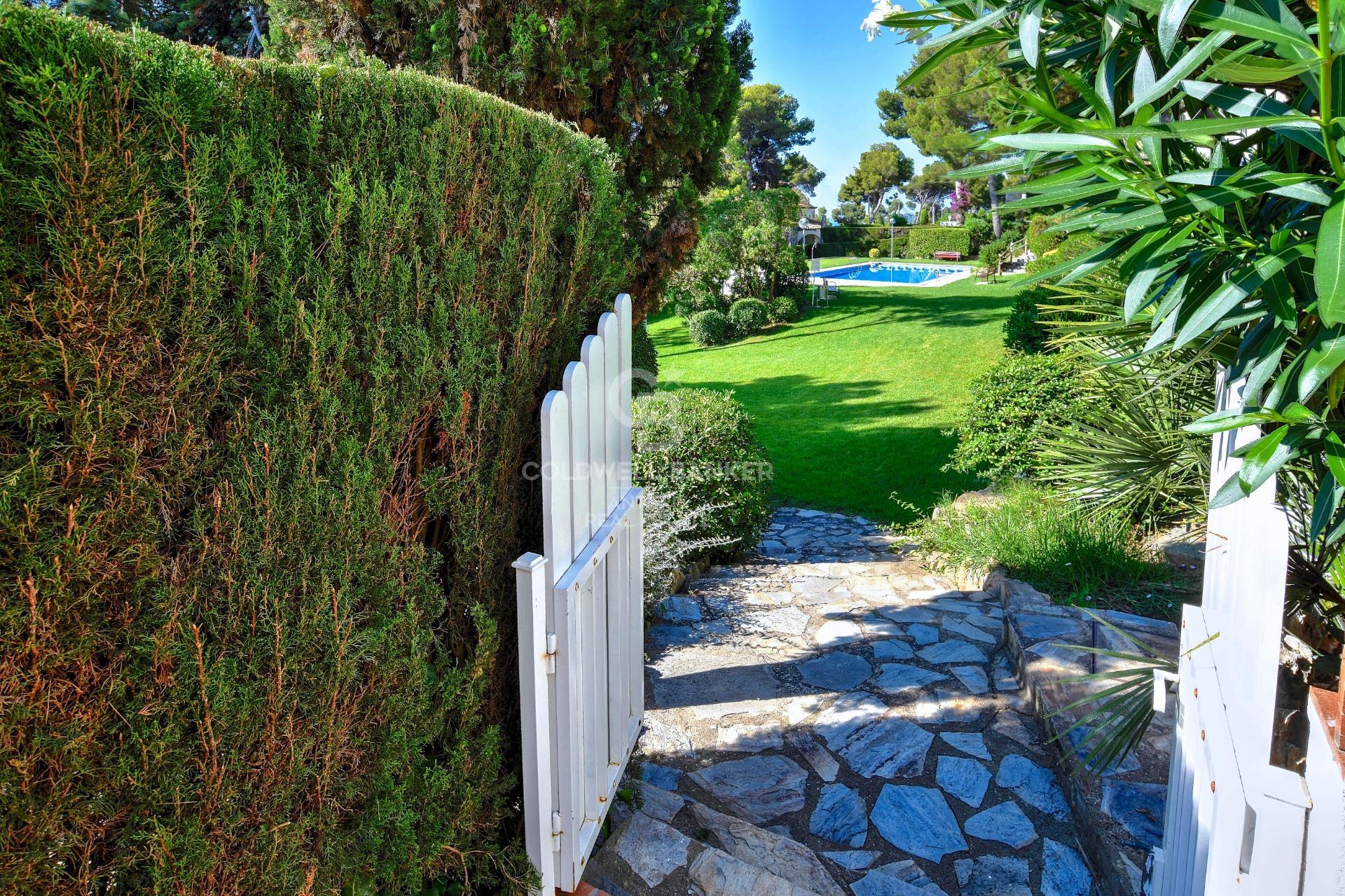 Planta baja de 2 habitaciones con vistas al mar