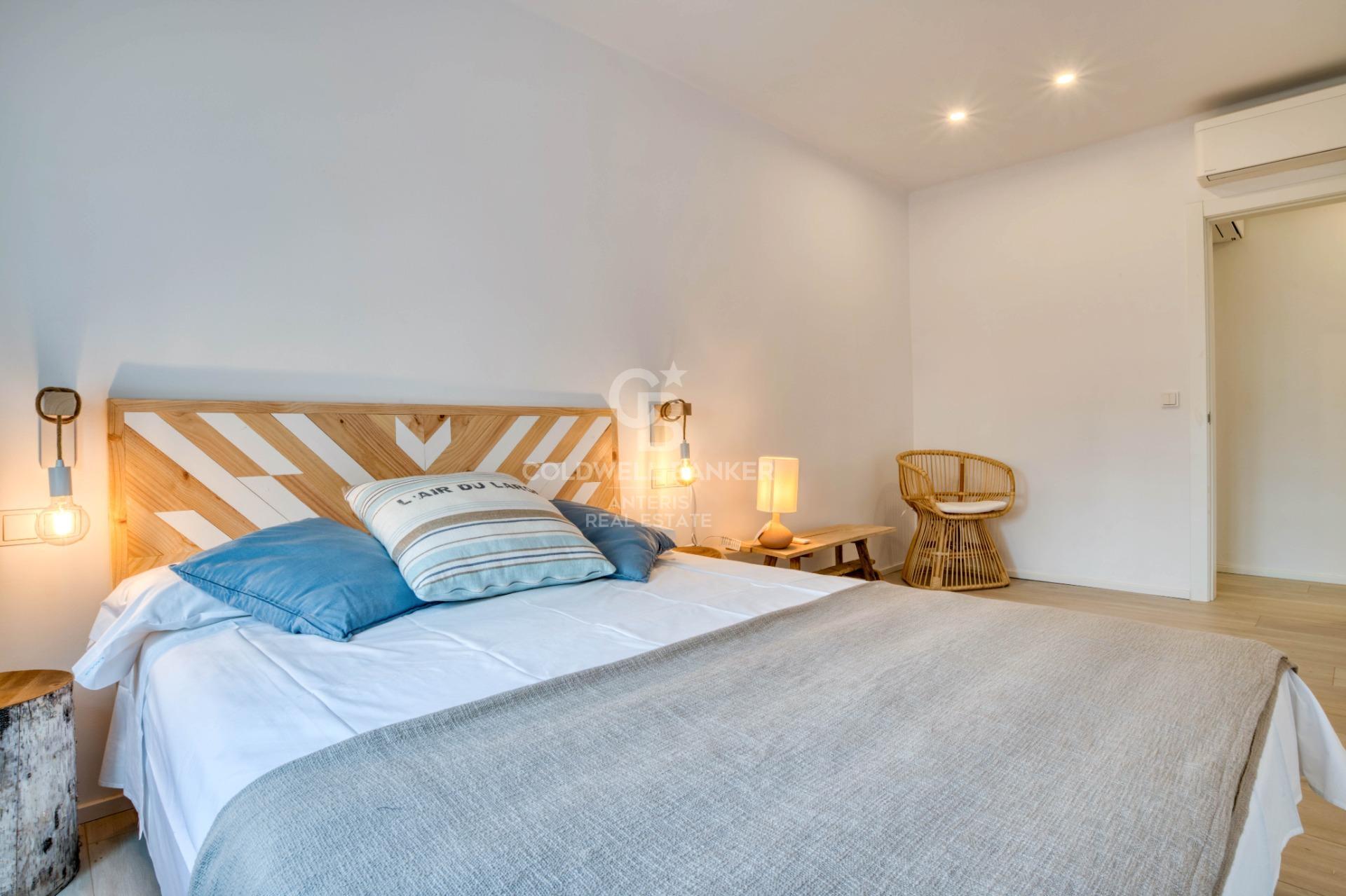 Vivienda pareada reformada de 3 pisos en la Costa Brava