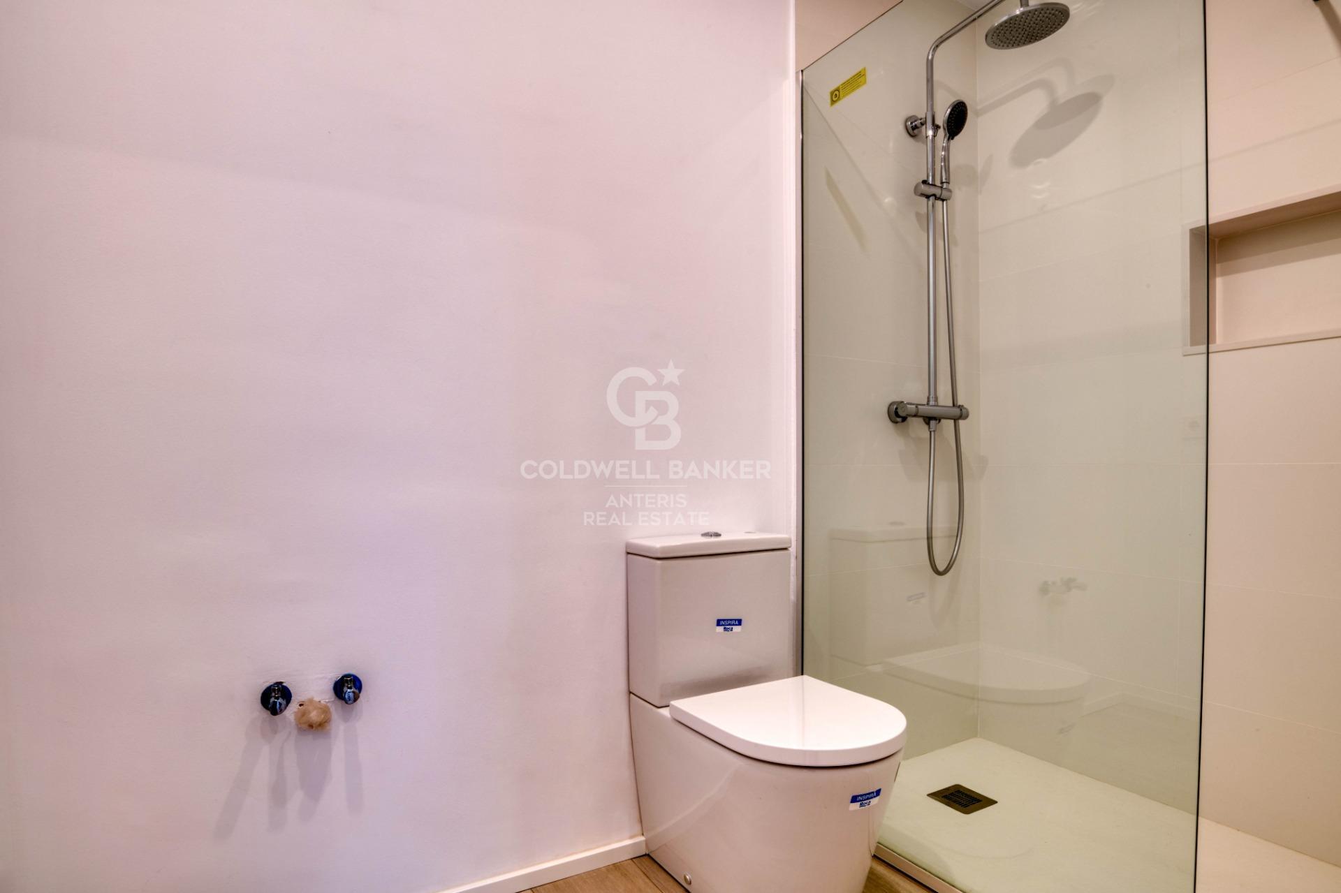 Vivienda pareada reformada de 3 pisos en la Costa Brava