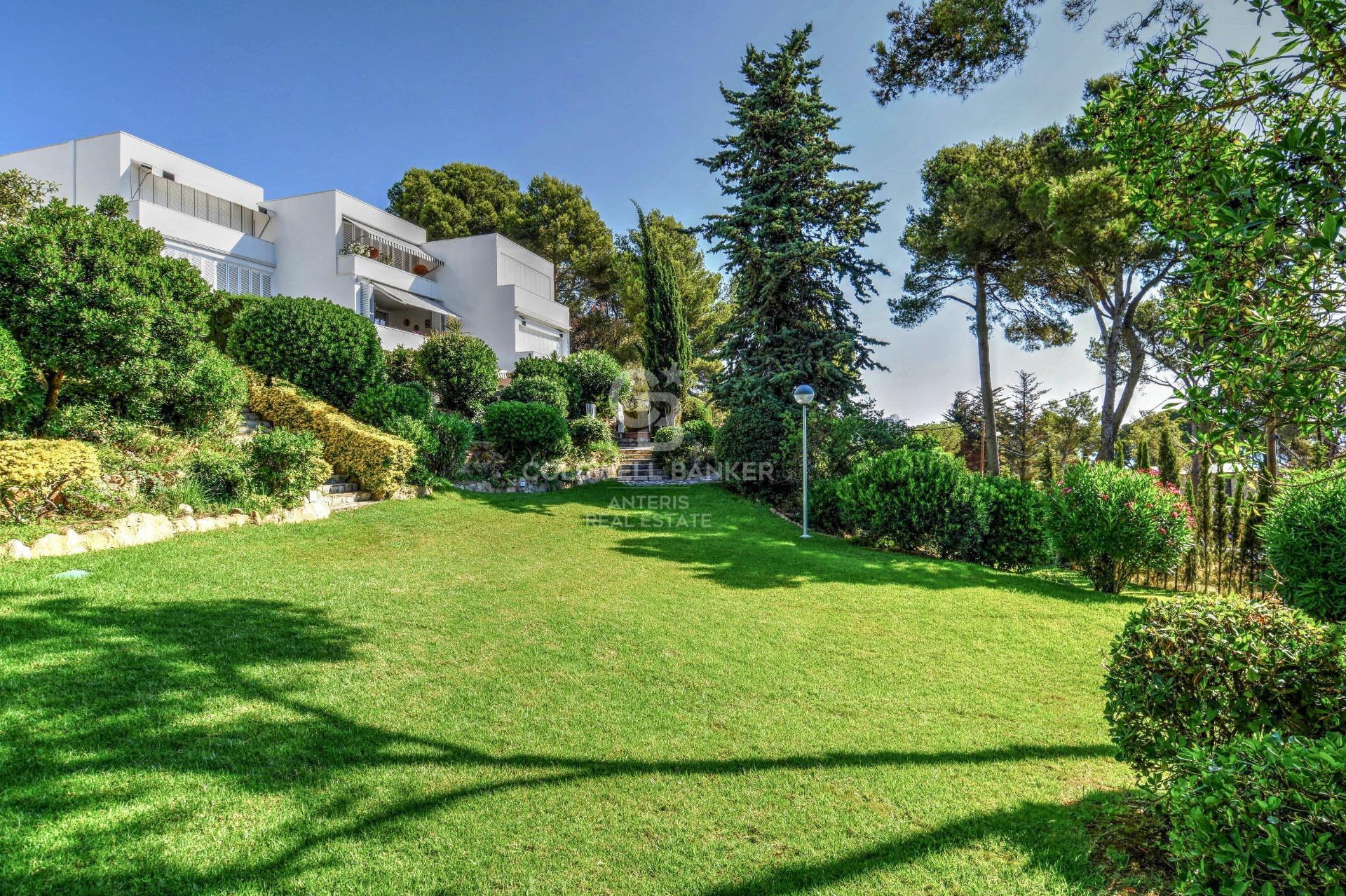 Planta baja de 2 habitaciones con vistas al mar