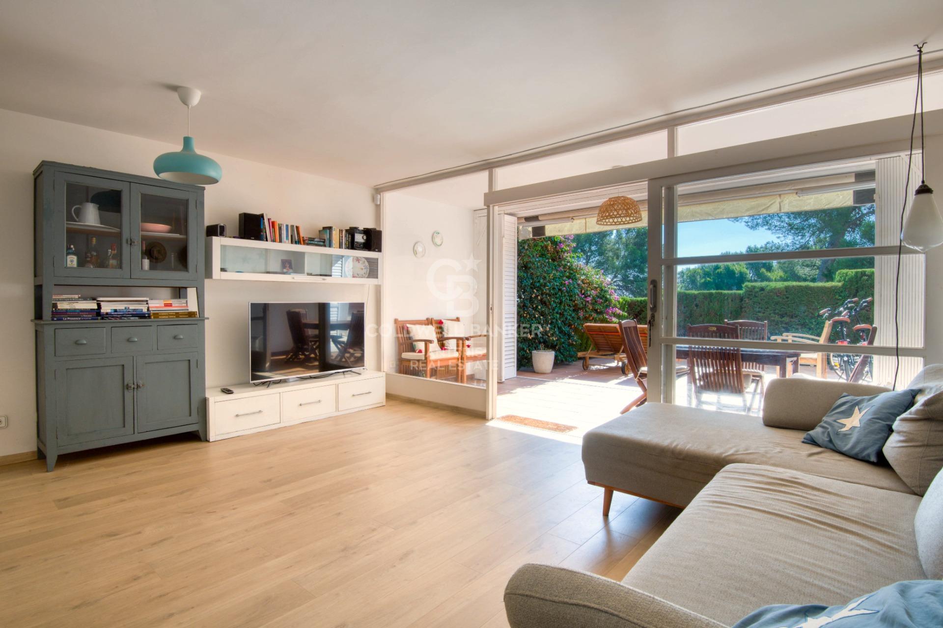 Planta baja de 2 habitaciones con vistas al mar