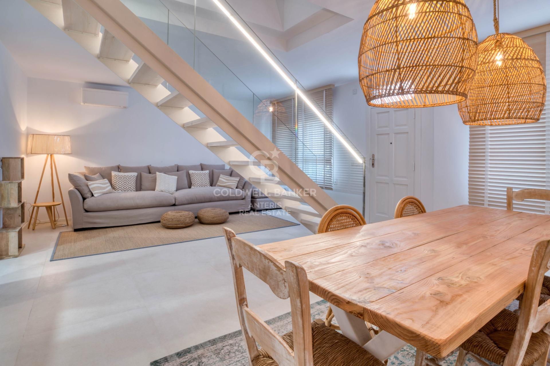 Vivienda pareada reformada de 3 pisos en la Costa Brava