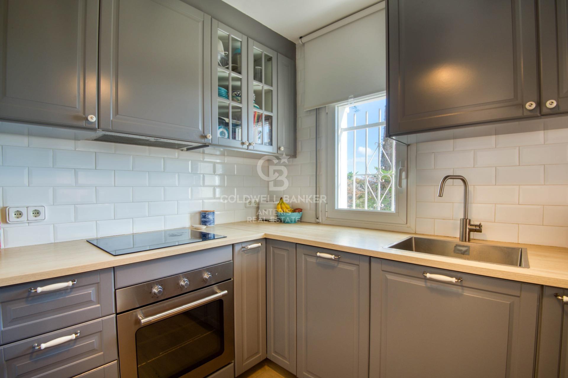 Planta baja de 2 habitaciones con vistas al mar