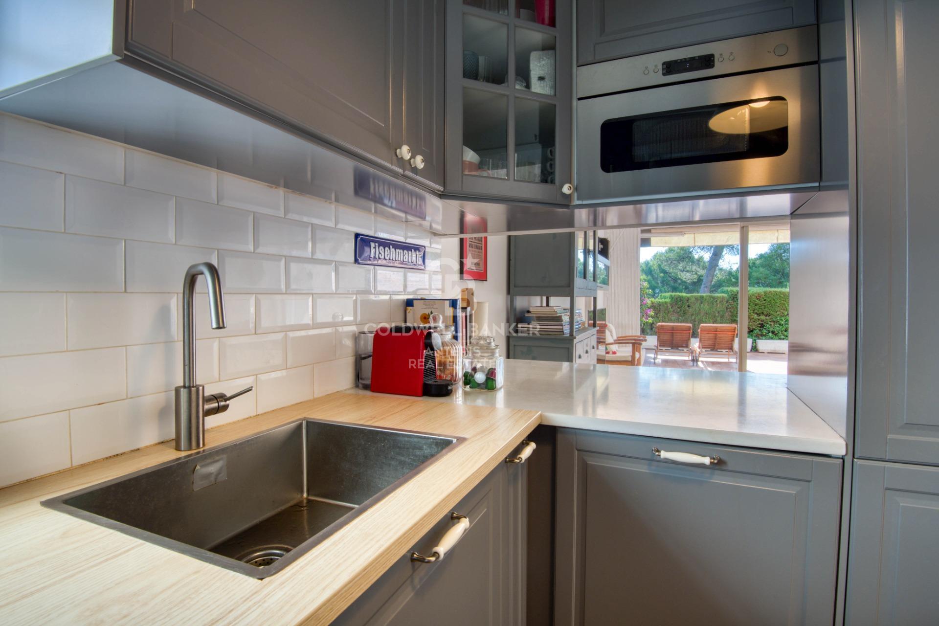 Planta baja de 2 habitaciones con vistas al mar