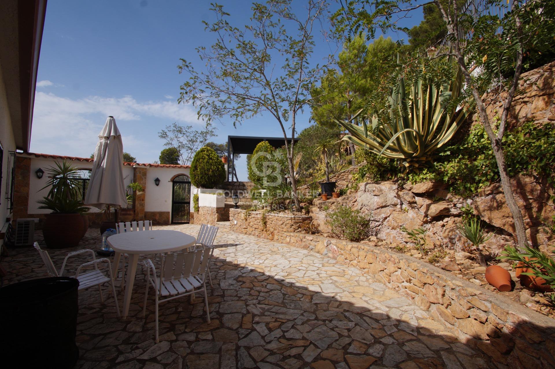 Casa grande unifamiliar con vistas