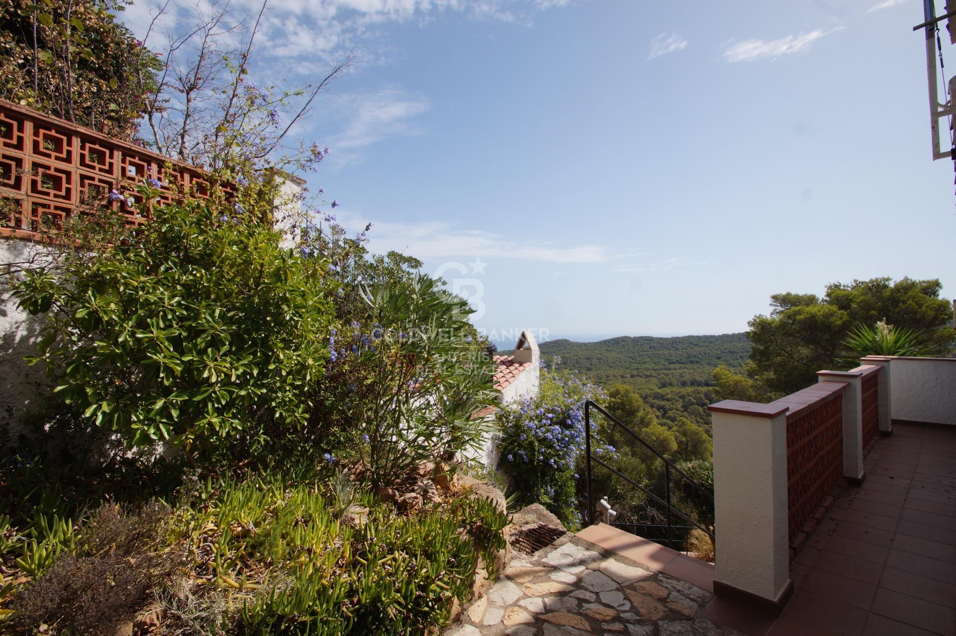 Casa grande unifamiliar con vistas