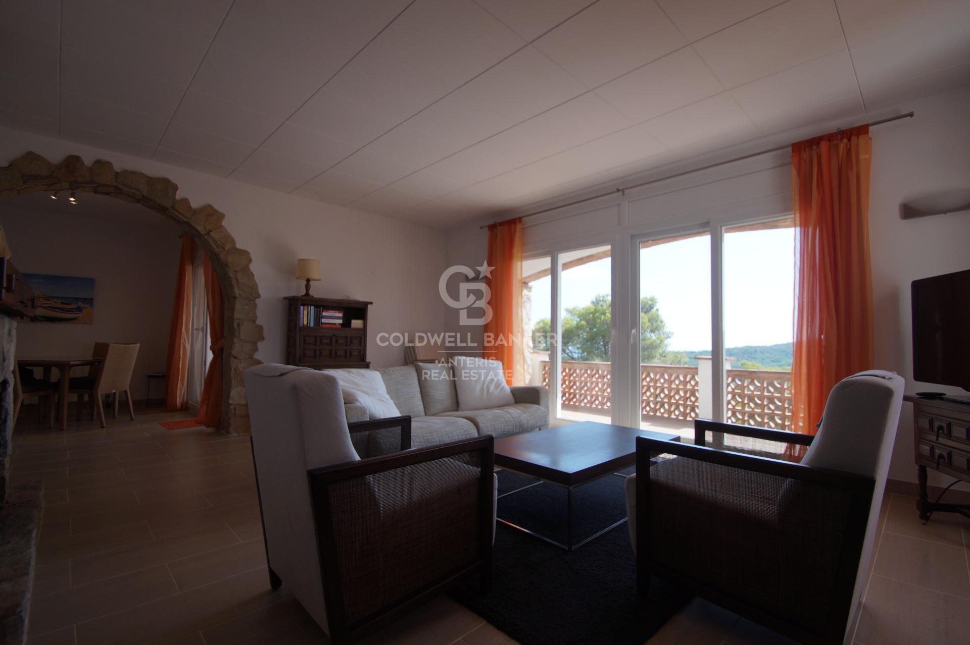 Casa grande unifamiliar con vistas