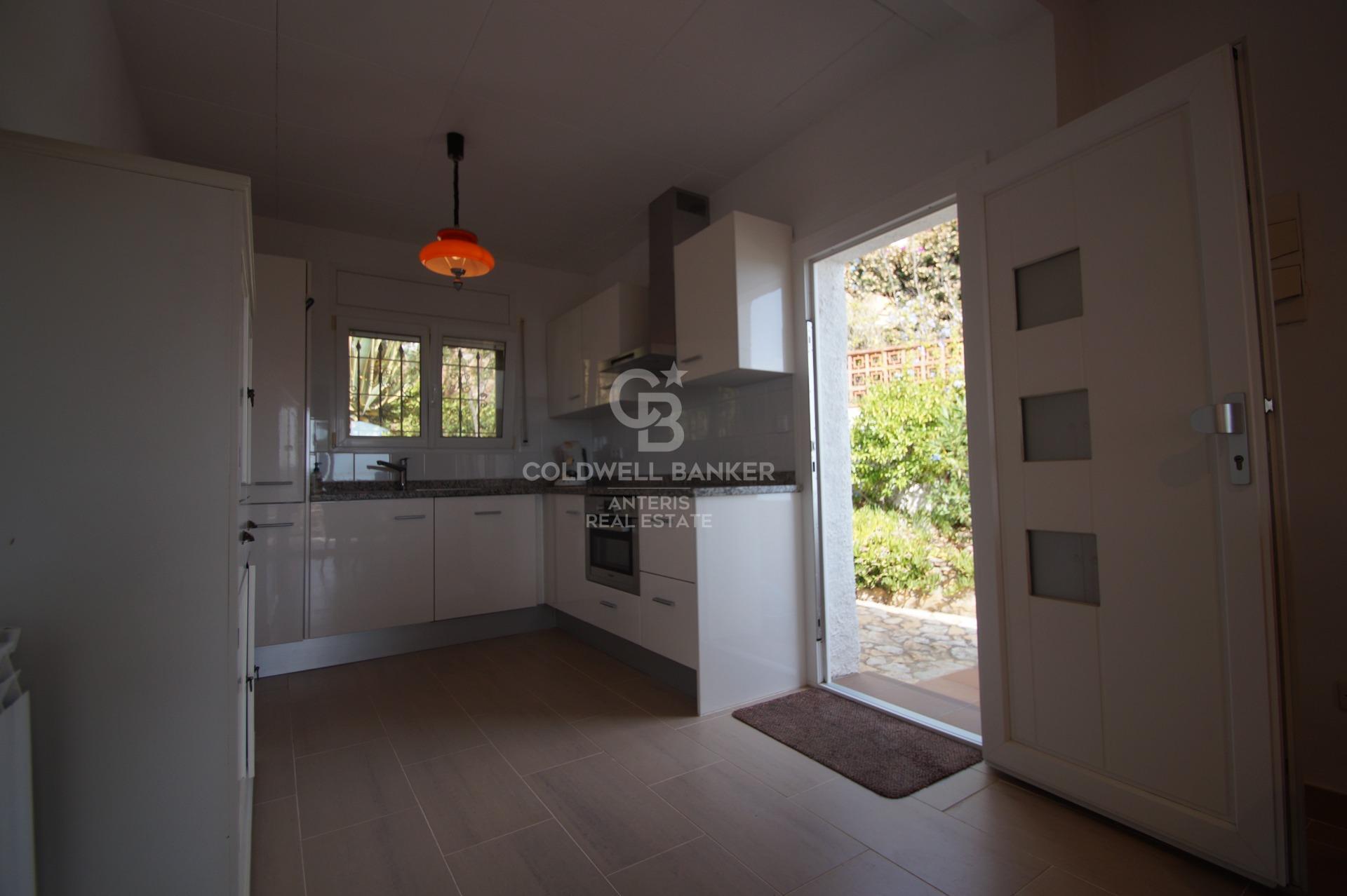 Casa grande unifamiliar con vistas