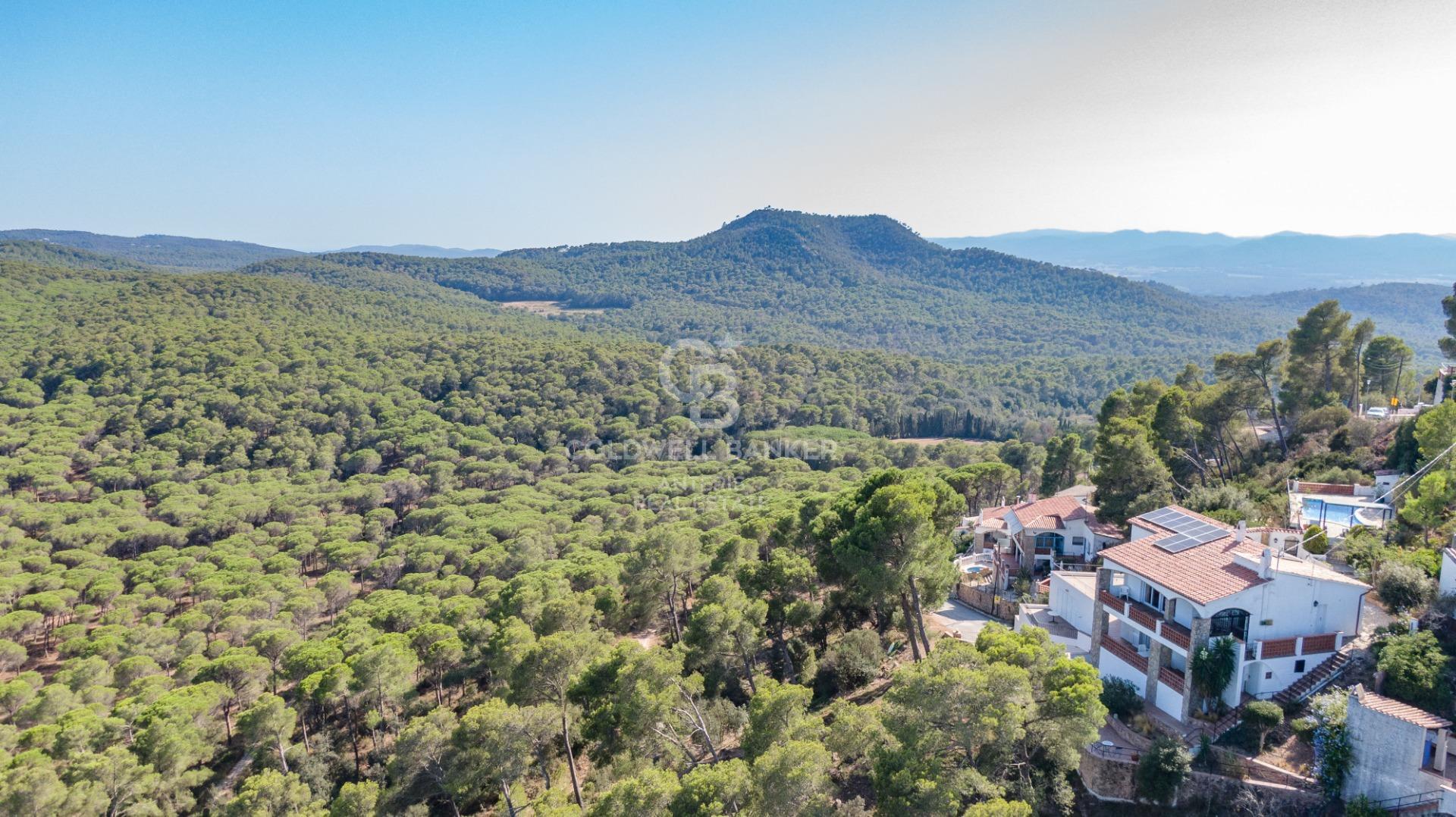 Casa grande unifamiliar con vistas