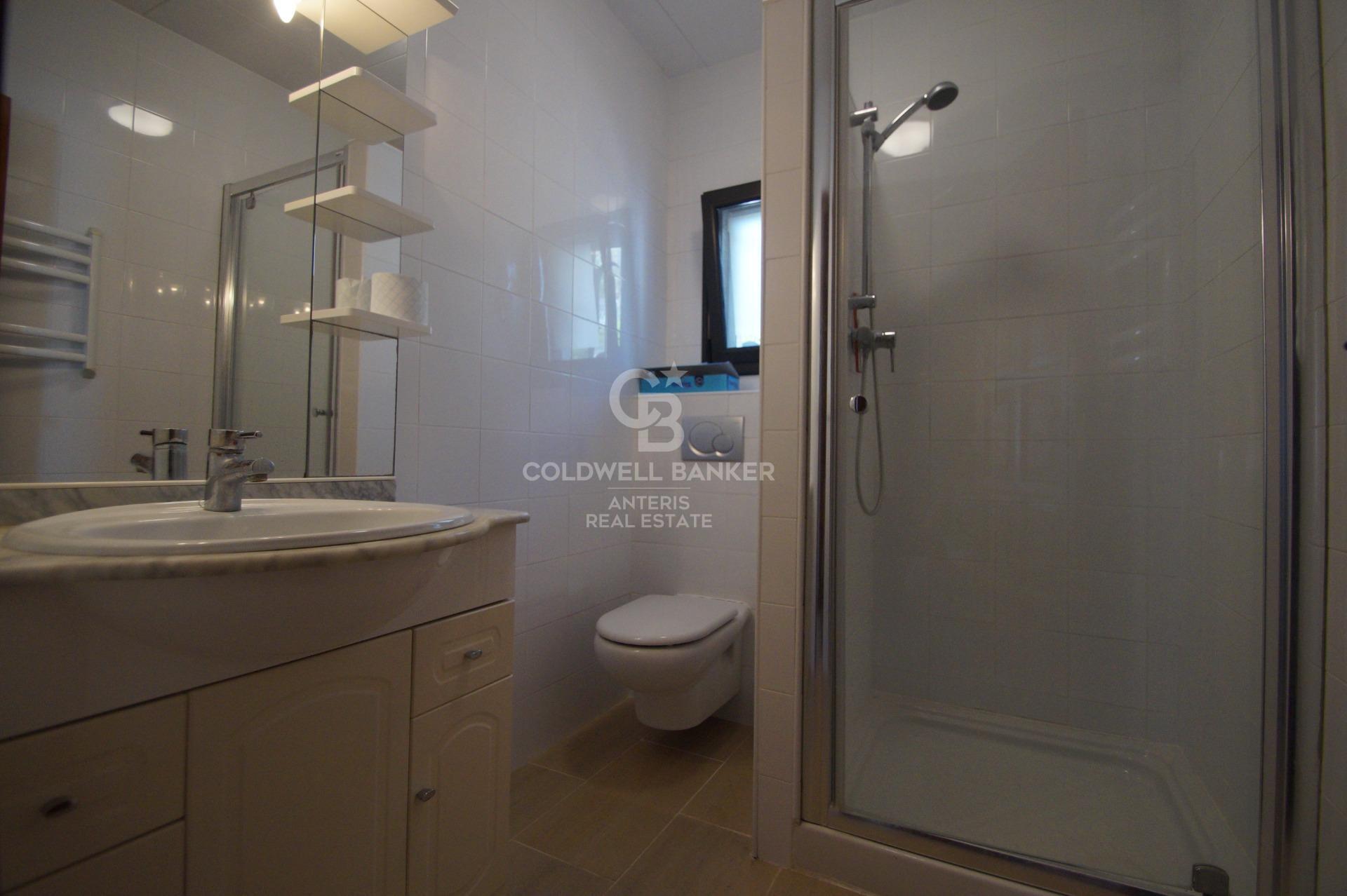 Casa grande unifamiliar con vistas