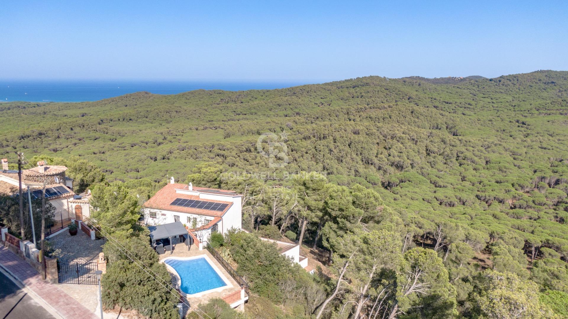 Casa grande unifamiliar con vistas