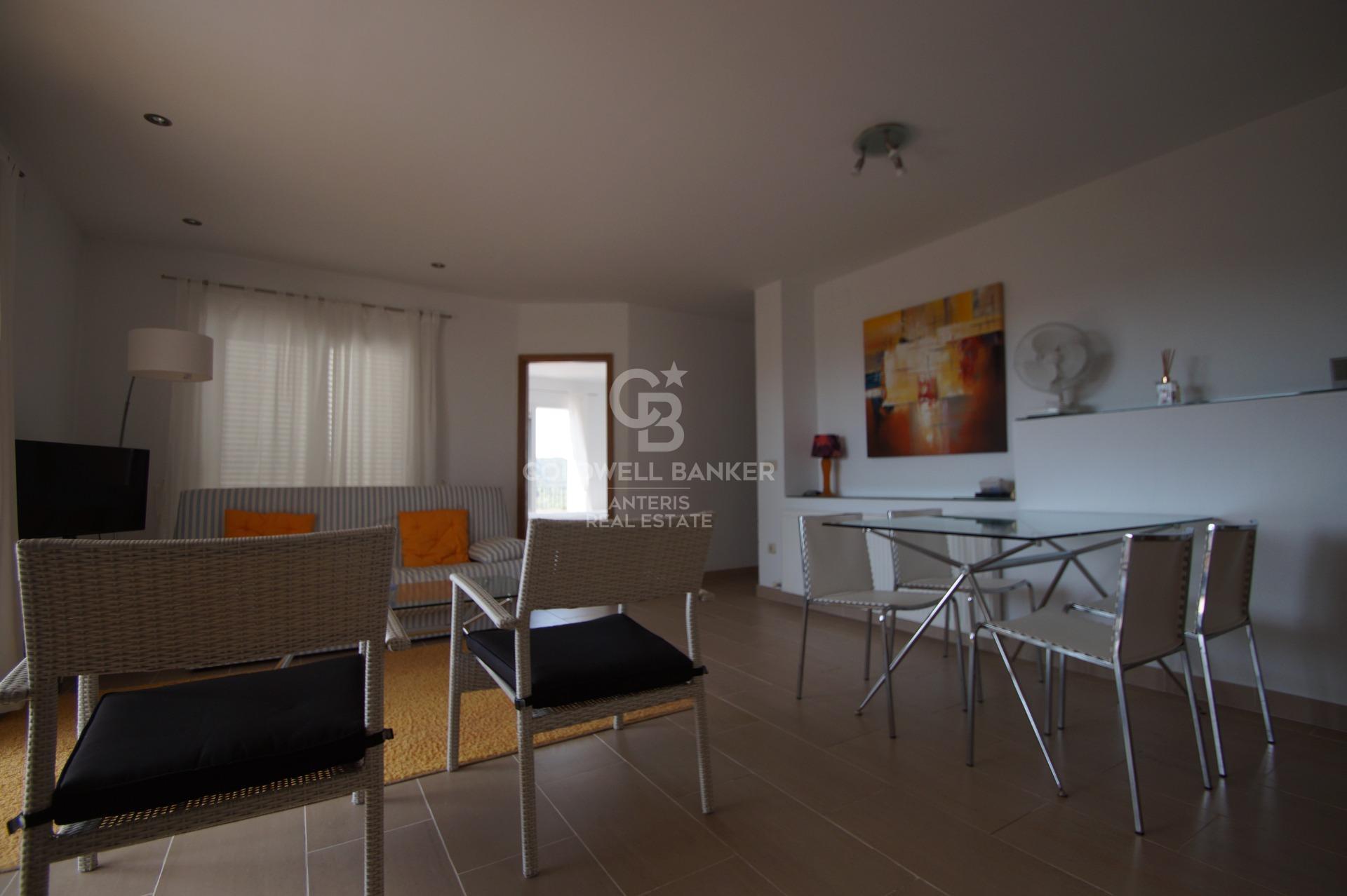 Casa grande unifamiliar con vistas