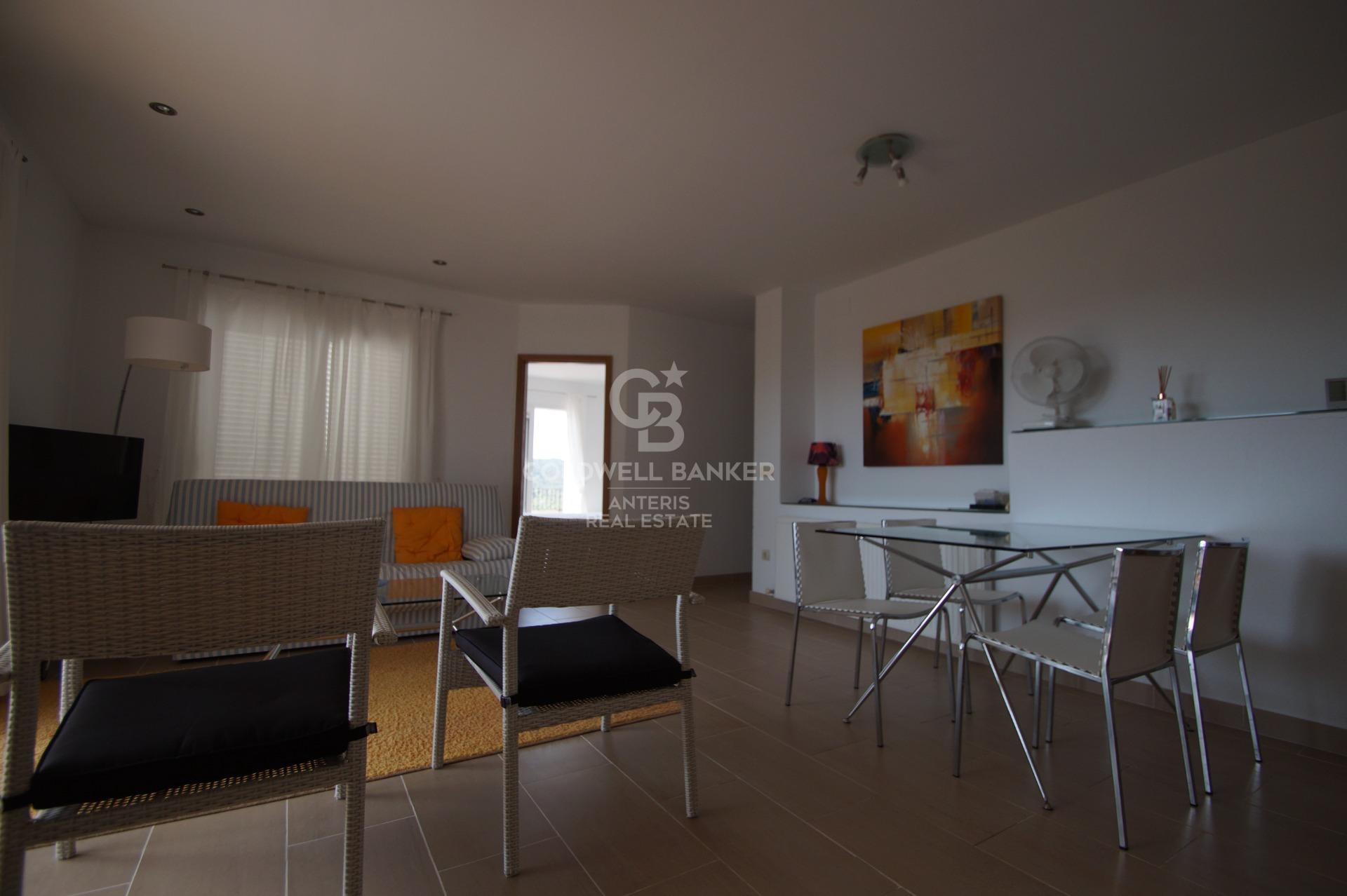 Casa grande unifamiliar con vistas