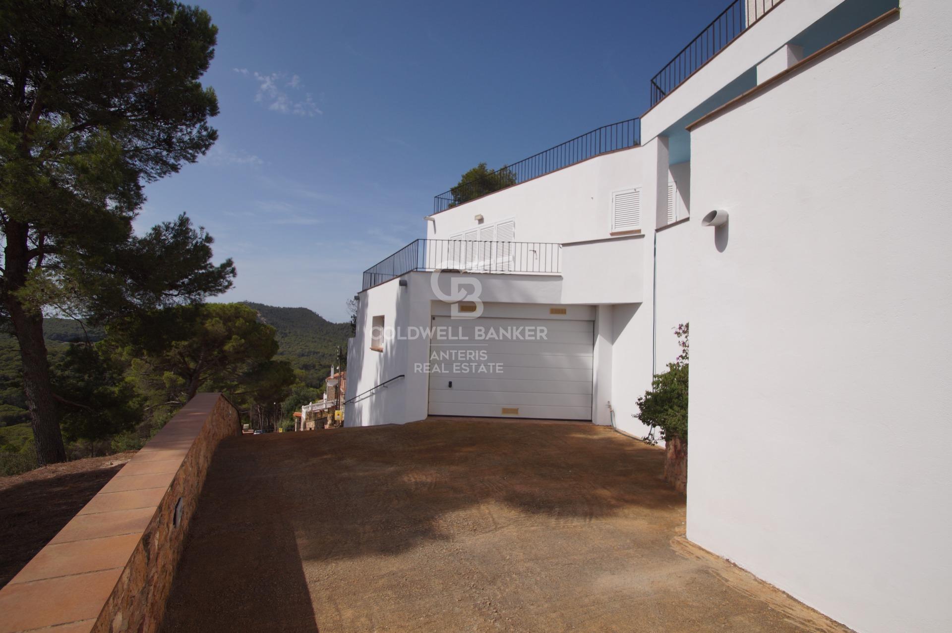 Casa grande unifamiliar con vistas