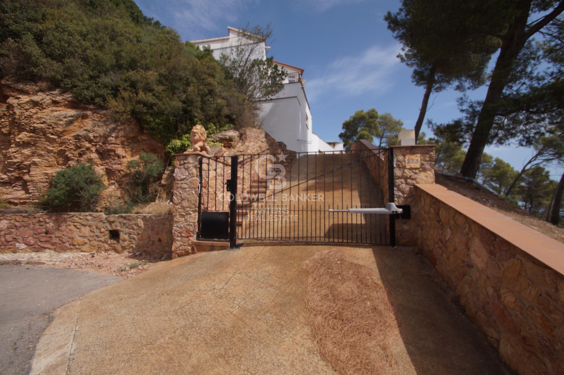 Casa grande unifamiliar con vistas