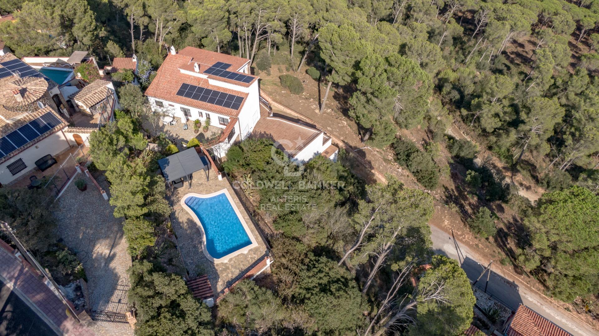 Casa grande unifamiliar con vistas