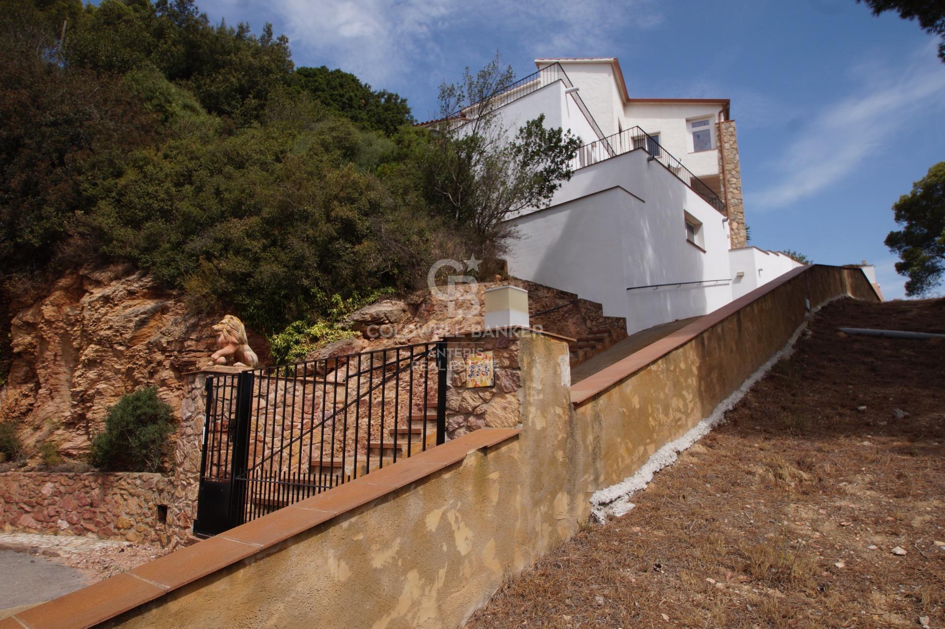 Casa grande unifamiliar con vistas