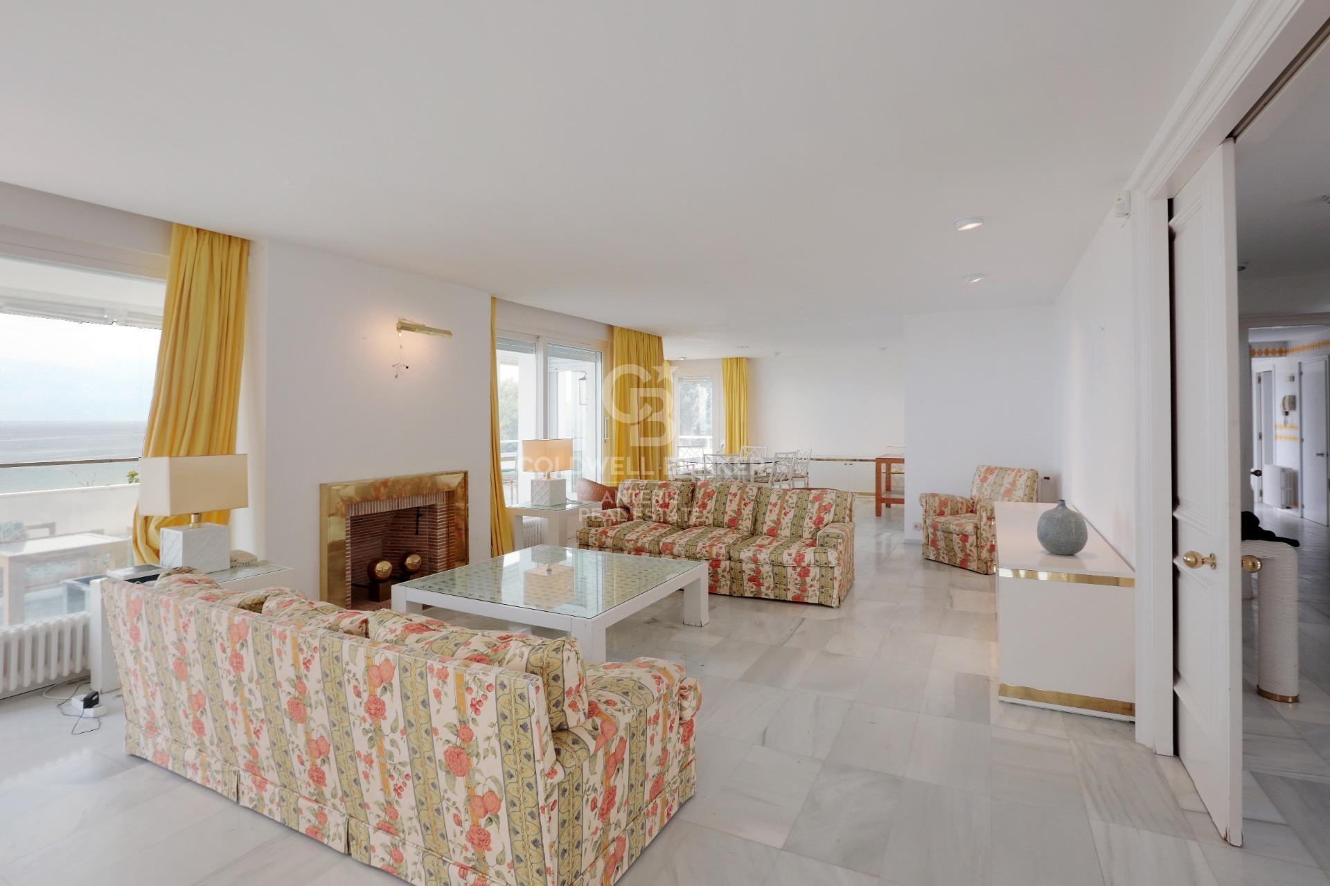 Villa privada con pista de squash