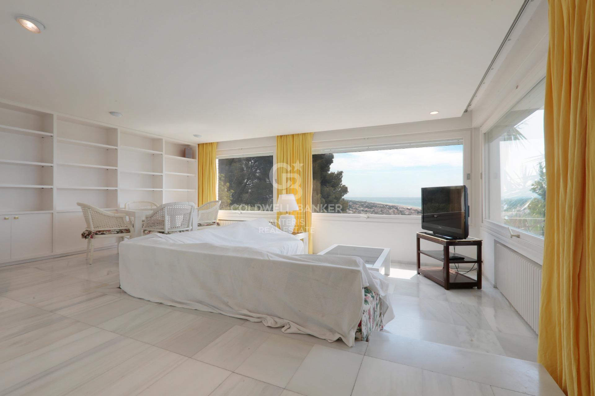 Villa privada con pista de squash