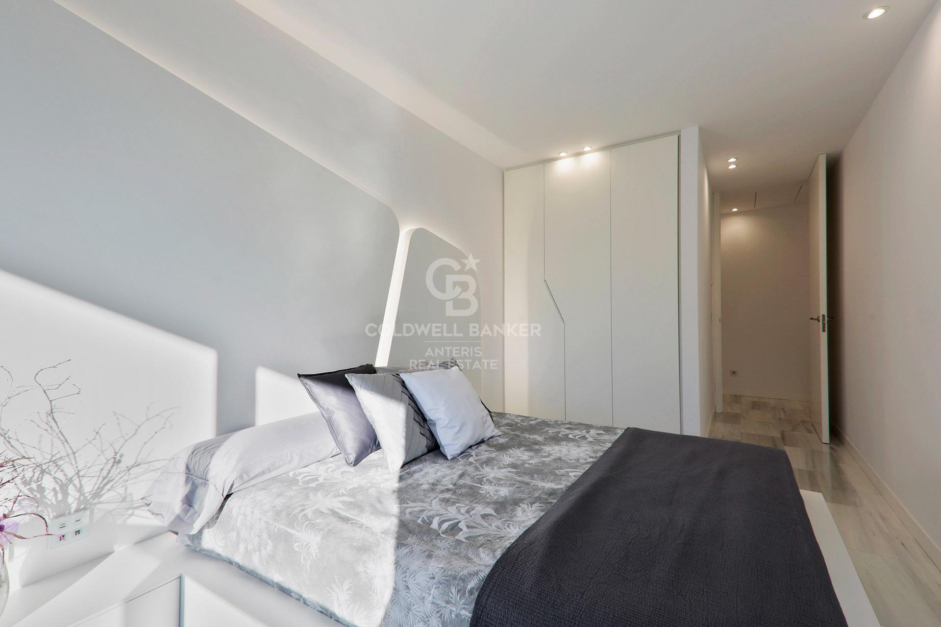 Luksusowa willa w oryginalnym stylu z widokiem na morze