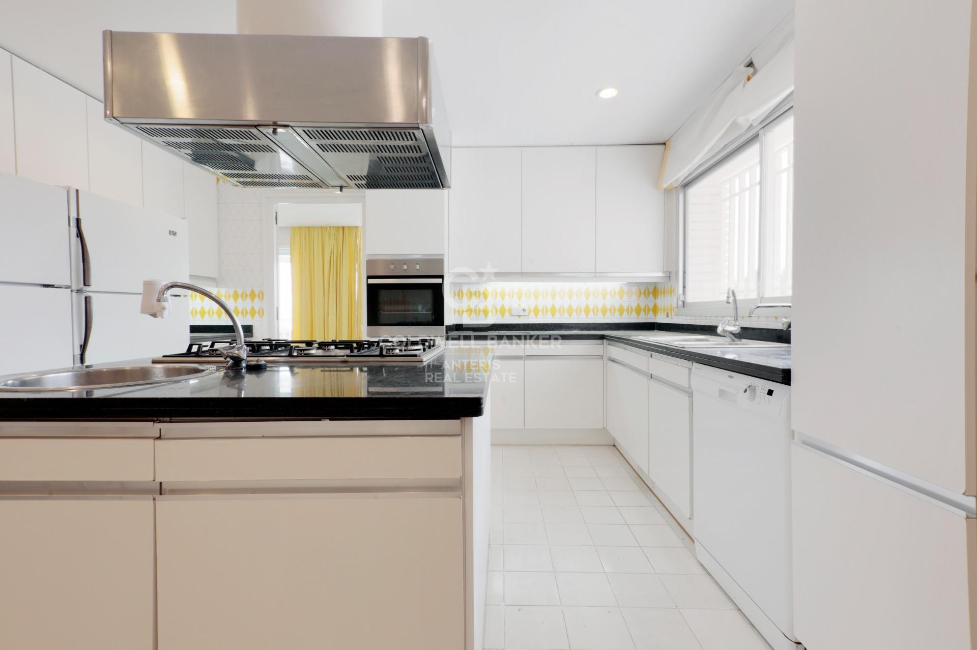 Villa privada con pista de squash