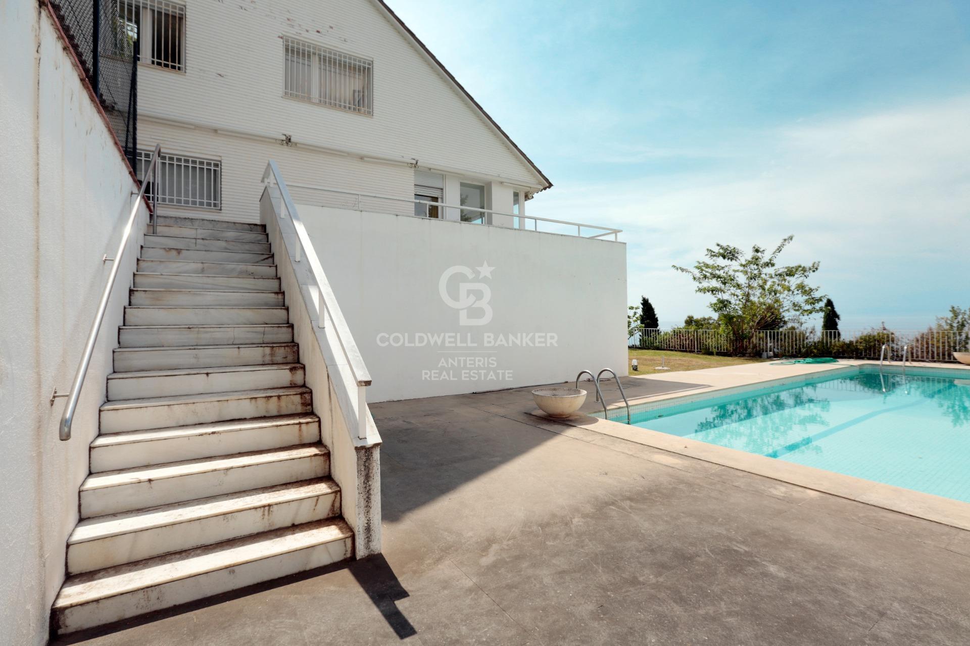 Villa privada con pista de squash