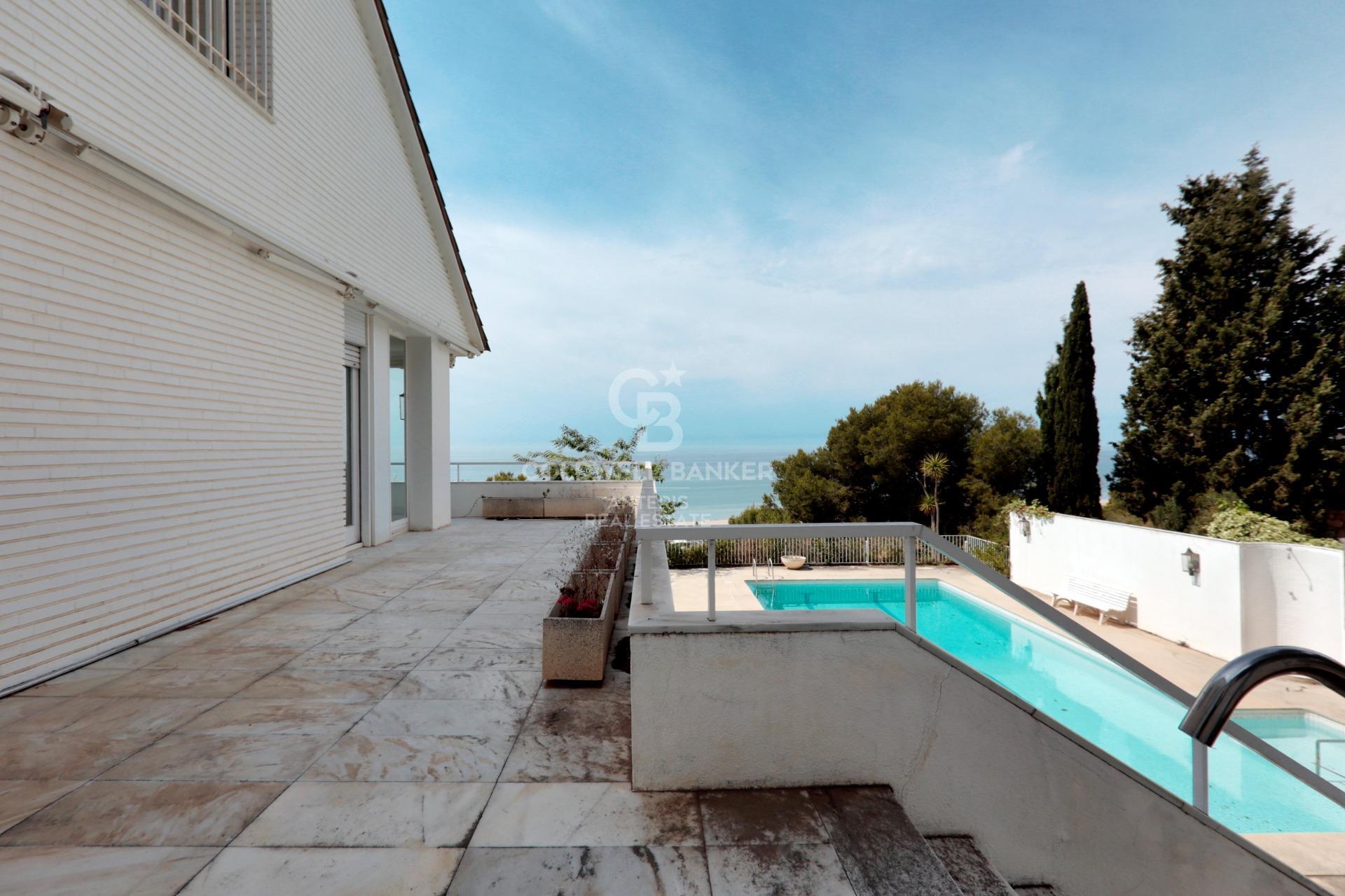 Villa privada con pista de squash