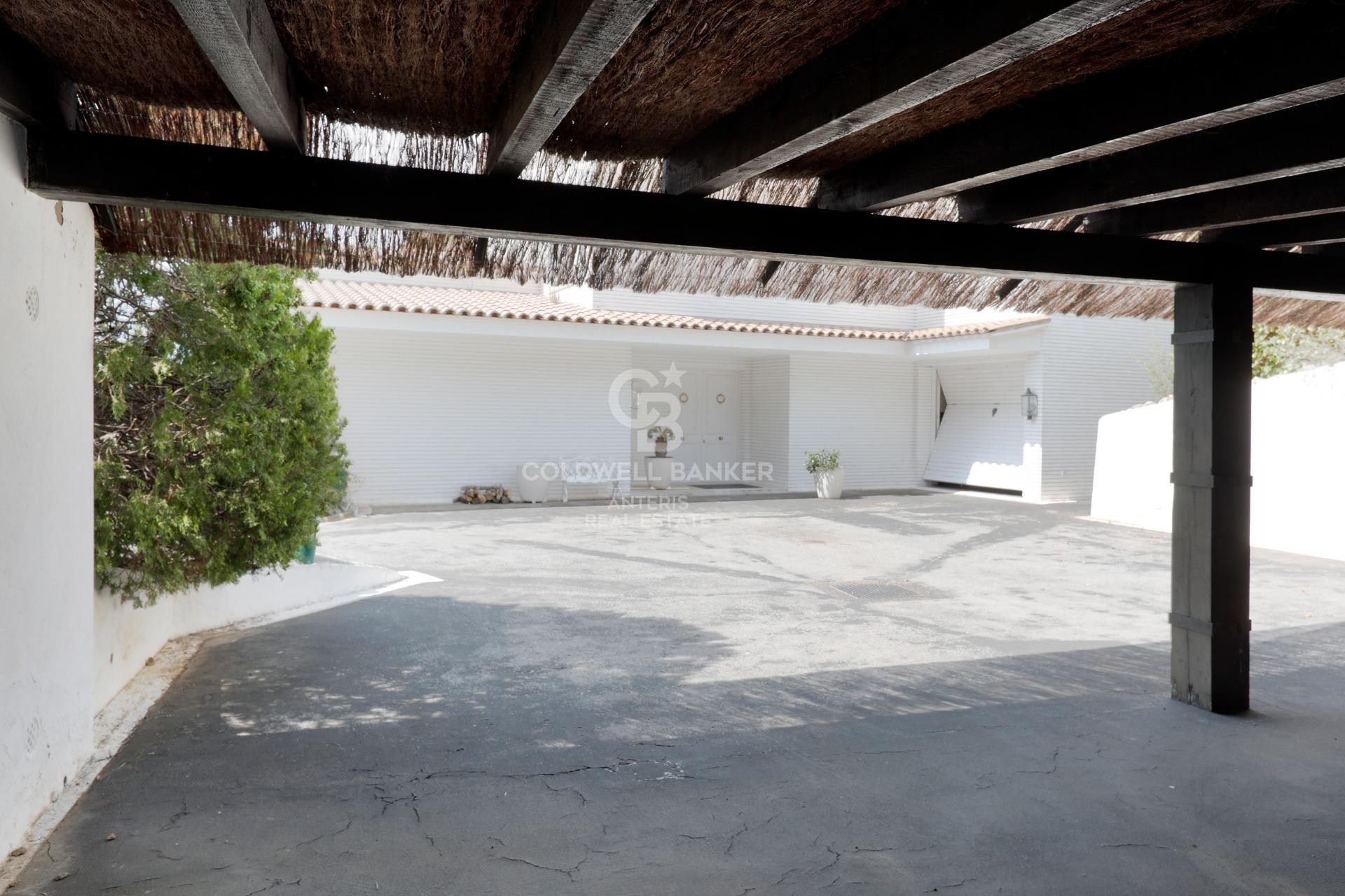 Villa privada con pista de squash