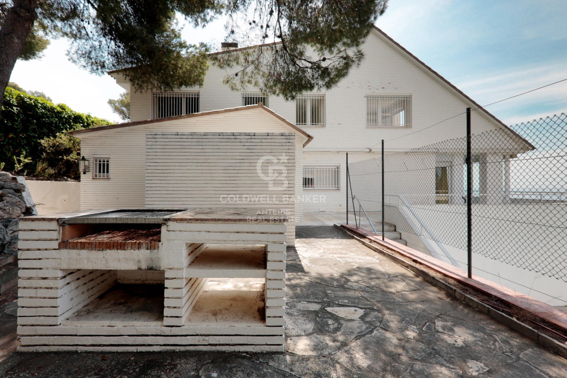 Villa privada con pista de squash