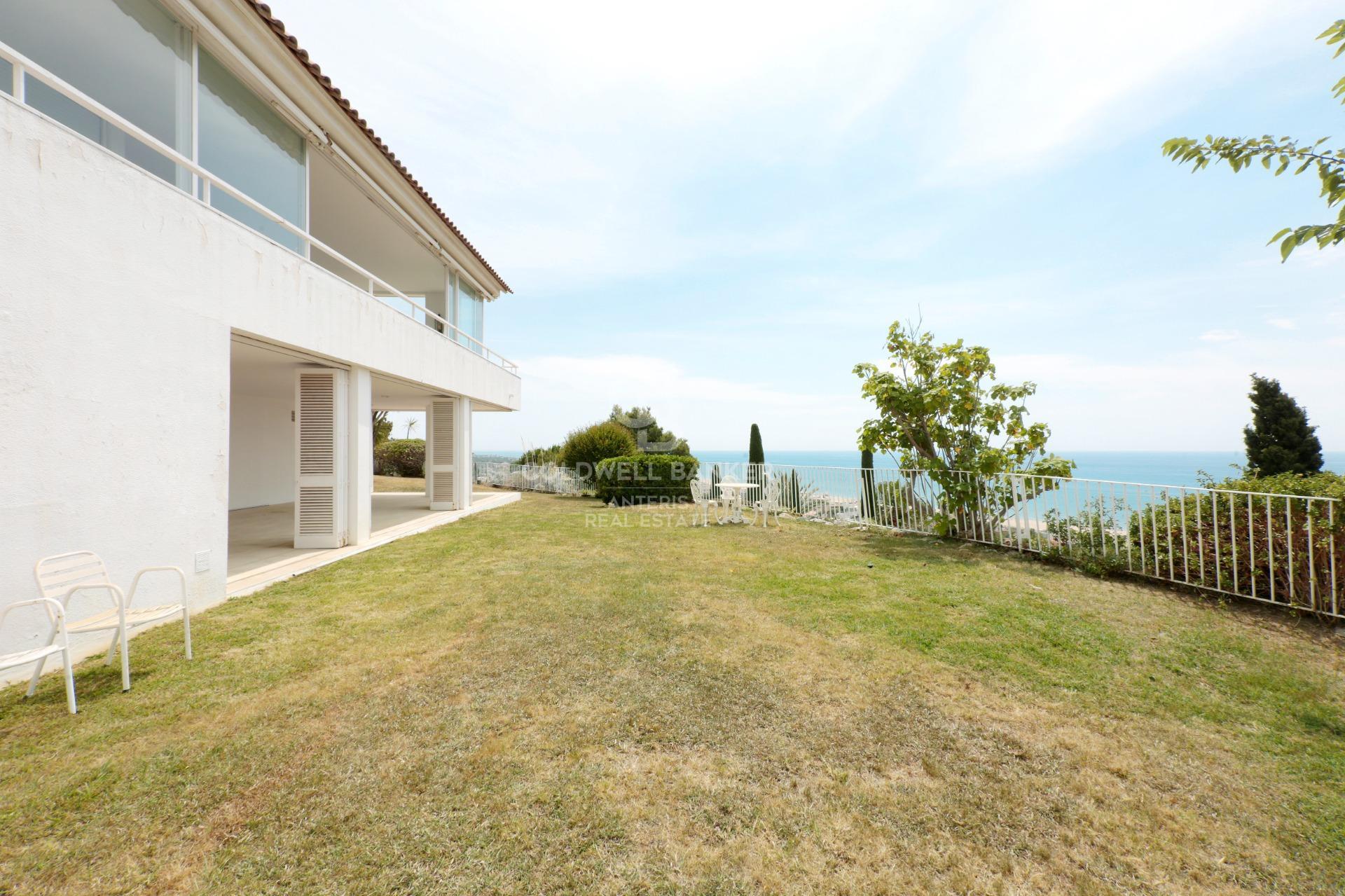 Villa privada con pista de squash