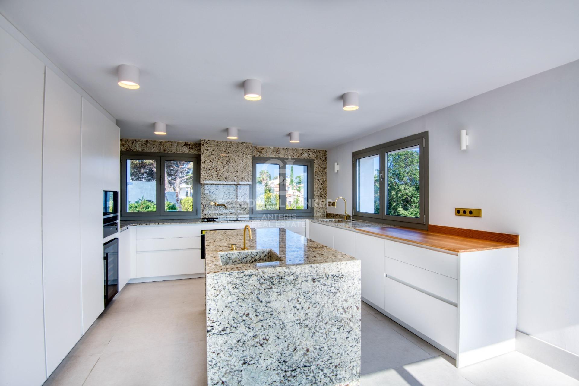 Renovated villa in s’Agaró with spectacular views