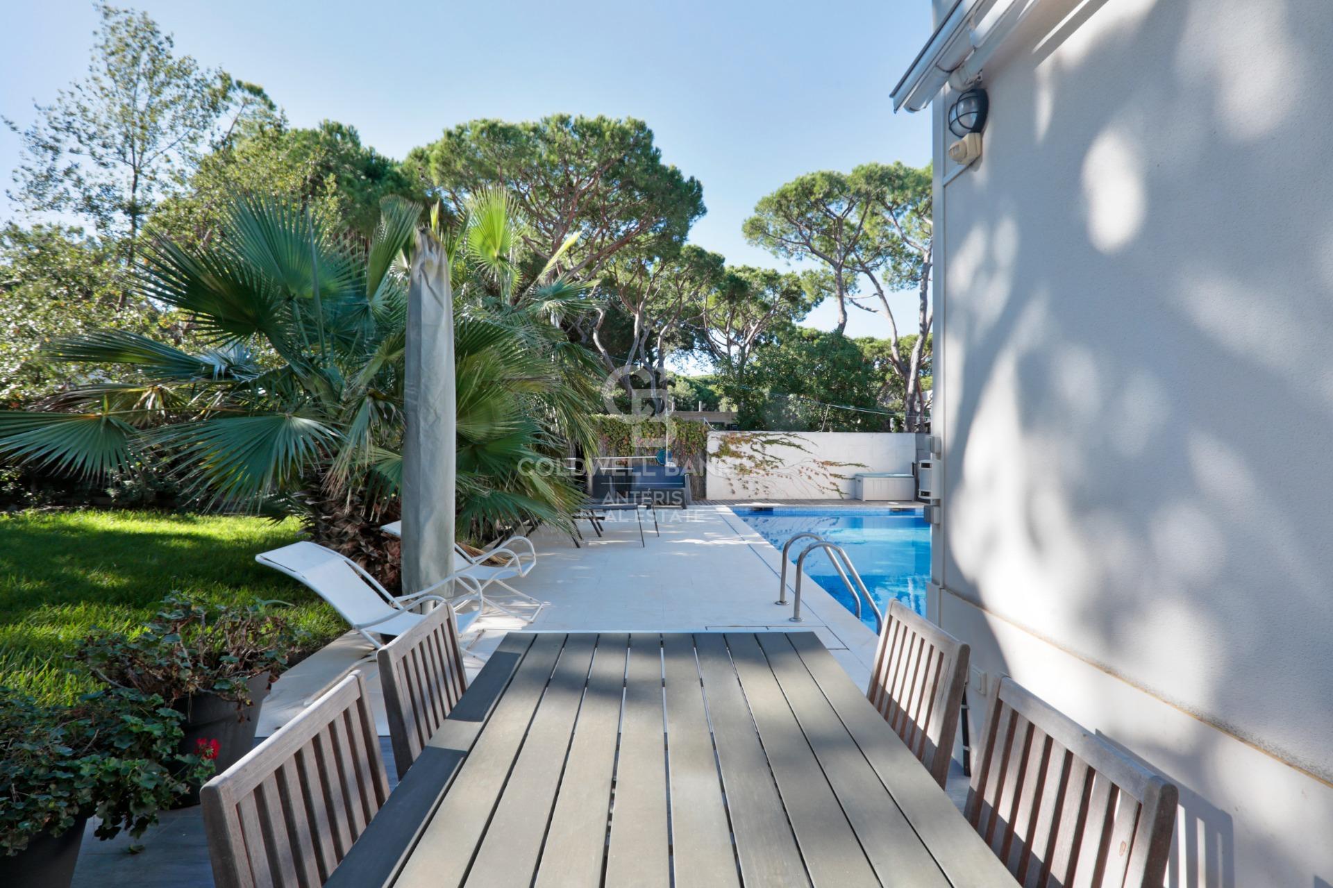 Luminous house near the beach of Gavà Mar