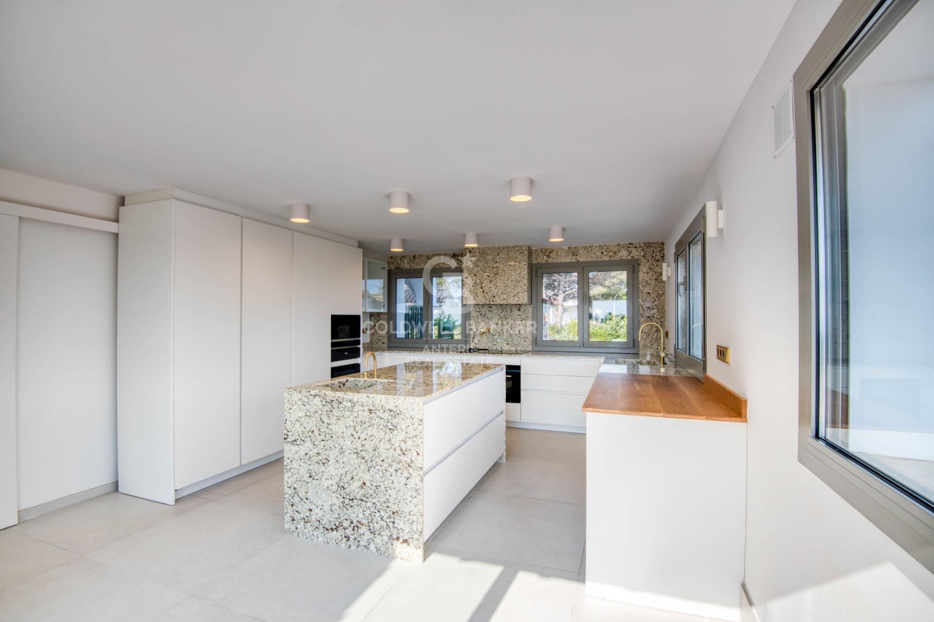 Renovated villa in s’Agaró with spectacular views