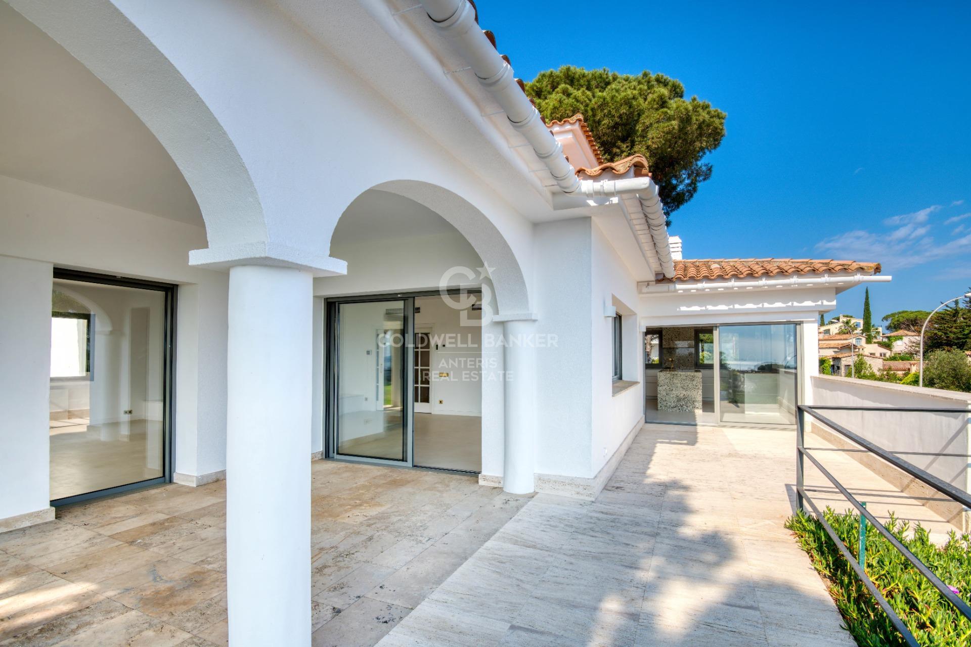 Renovated villa in s’Agaró with spectacular views