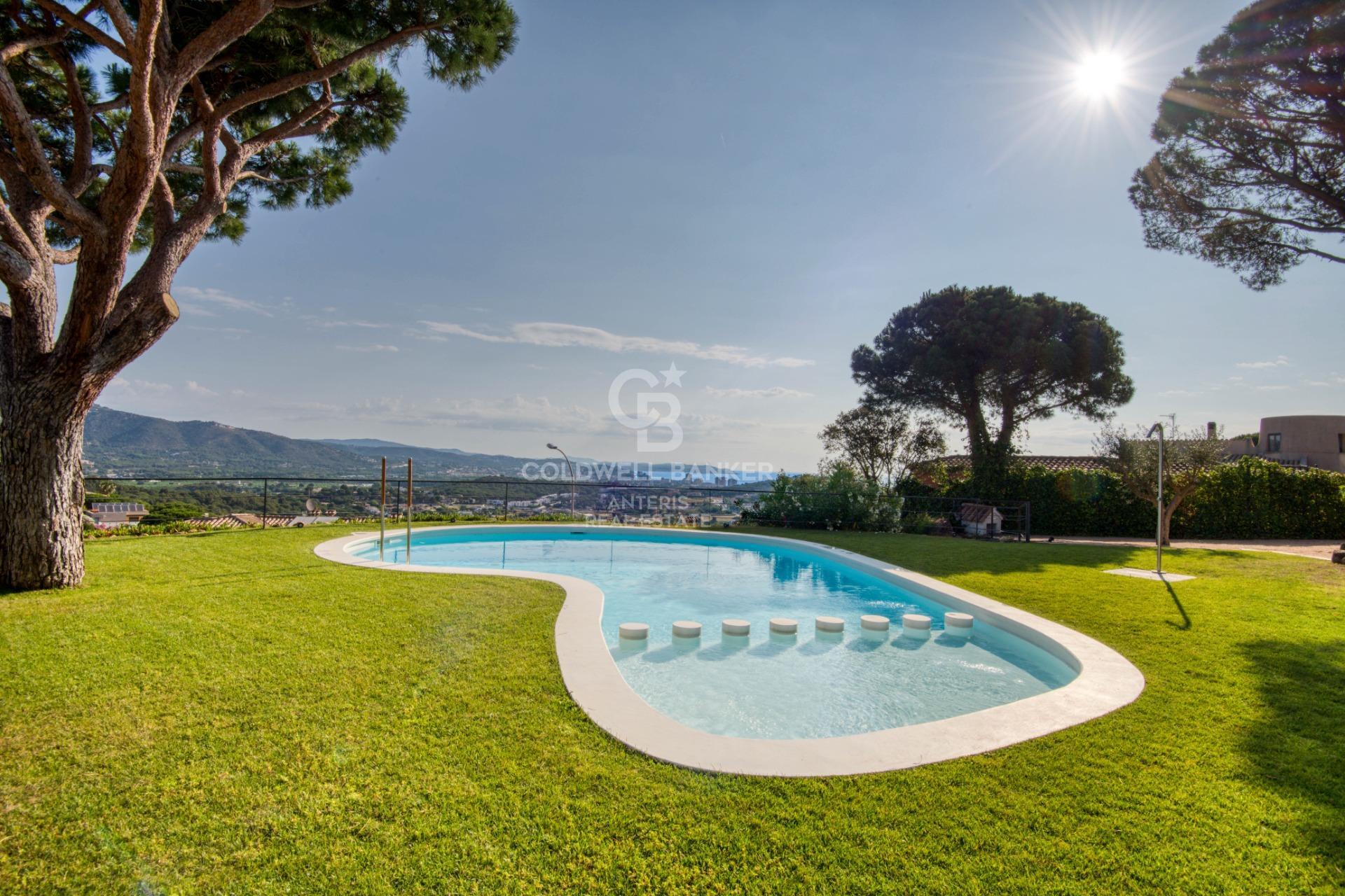 Renovated villa in s’Agaró with spectacular views