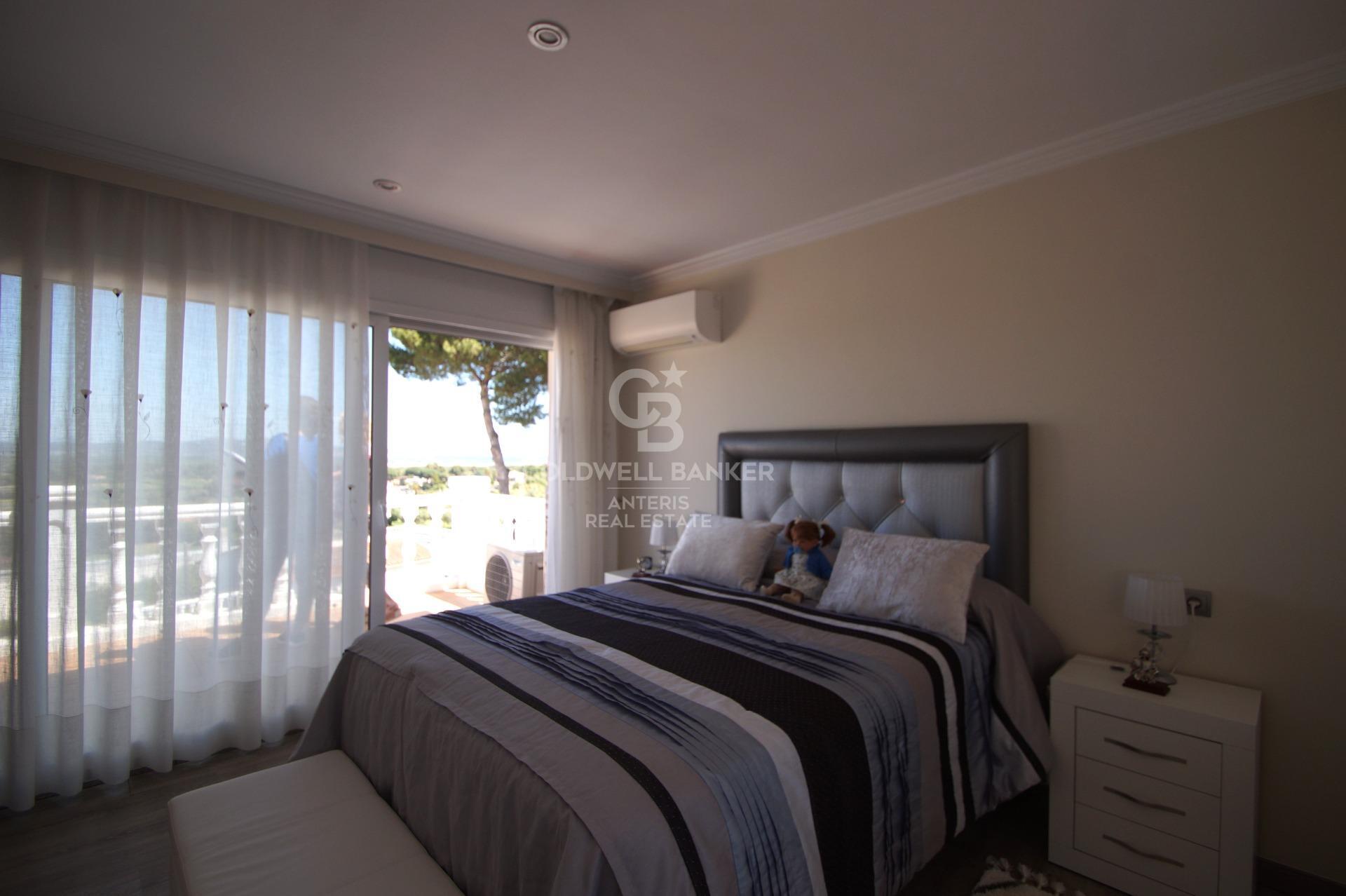 Casa con apartamento auxiliar y piscina