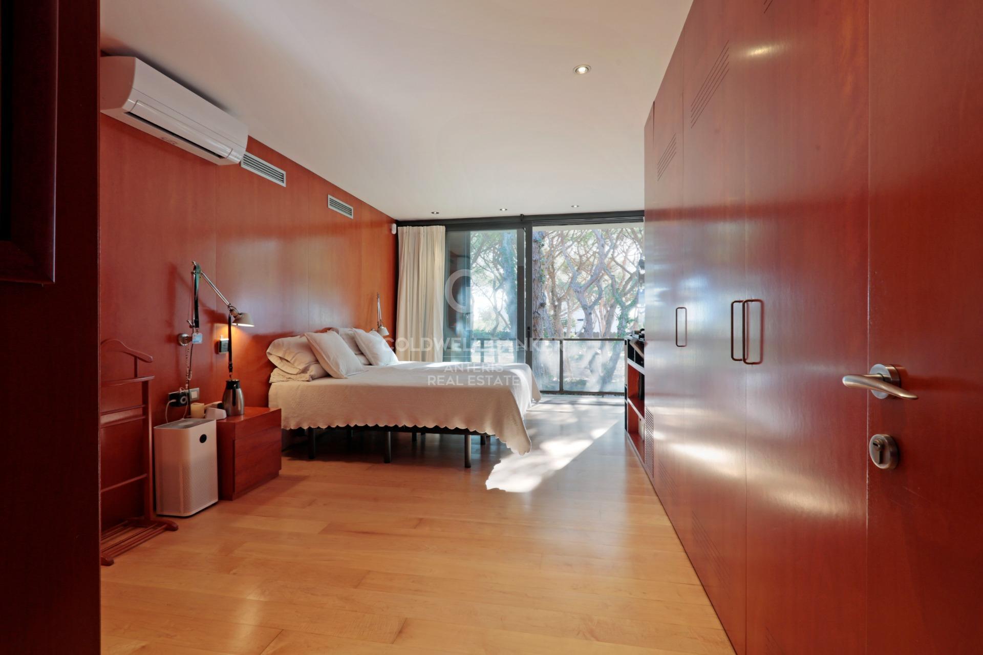 Luminous house near the beach of Gavà Mar