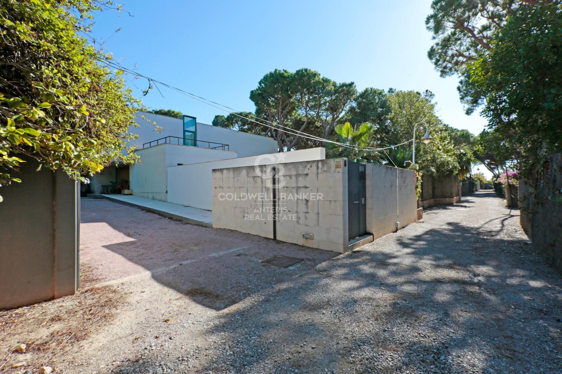 Luminous house near the beach of Gavà Mar