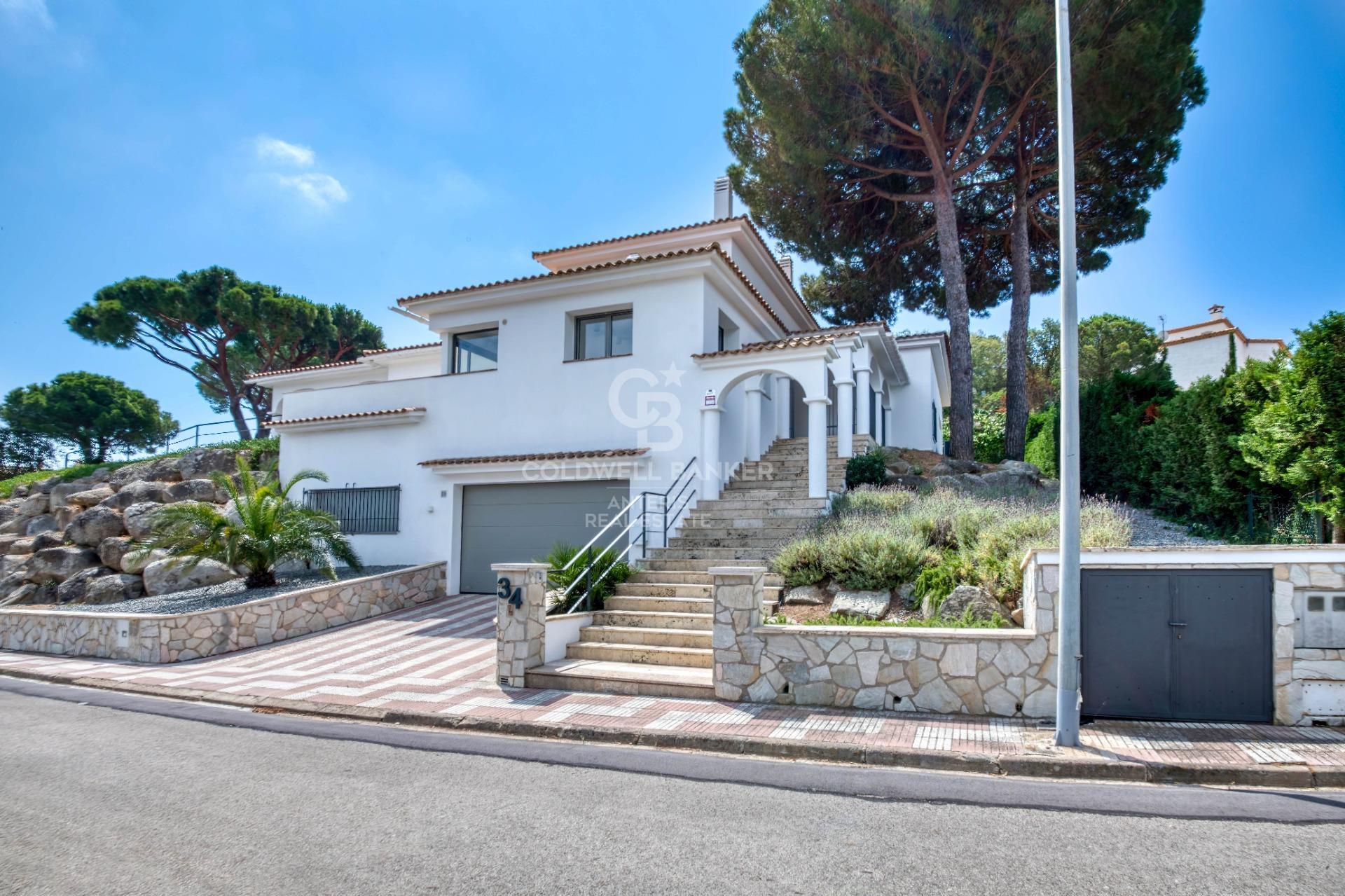 Renovated villa in s’Agaró with spectacular views