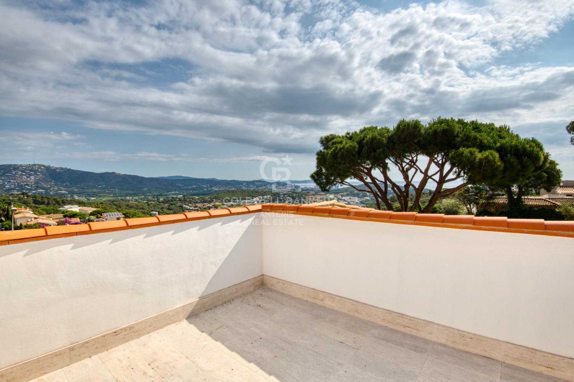 Renovated villa in s’Agaró with spectacular views