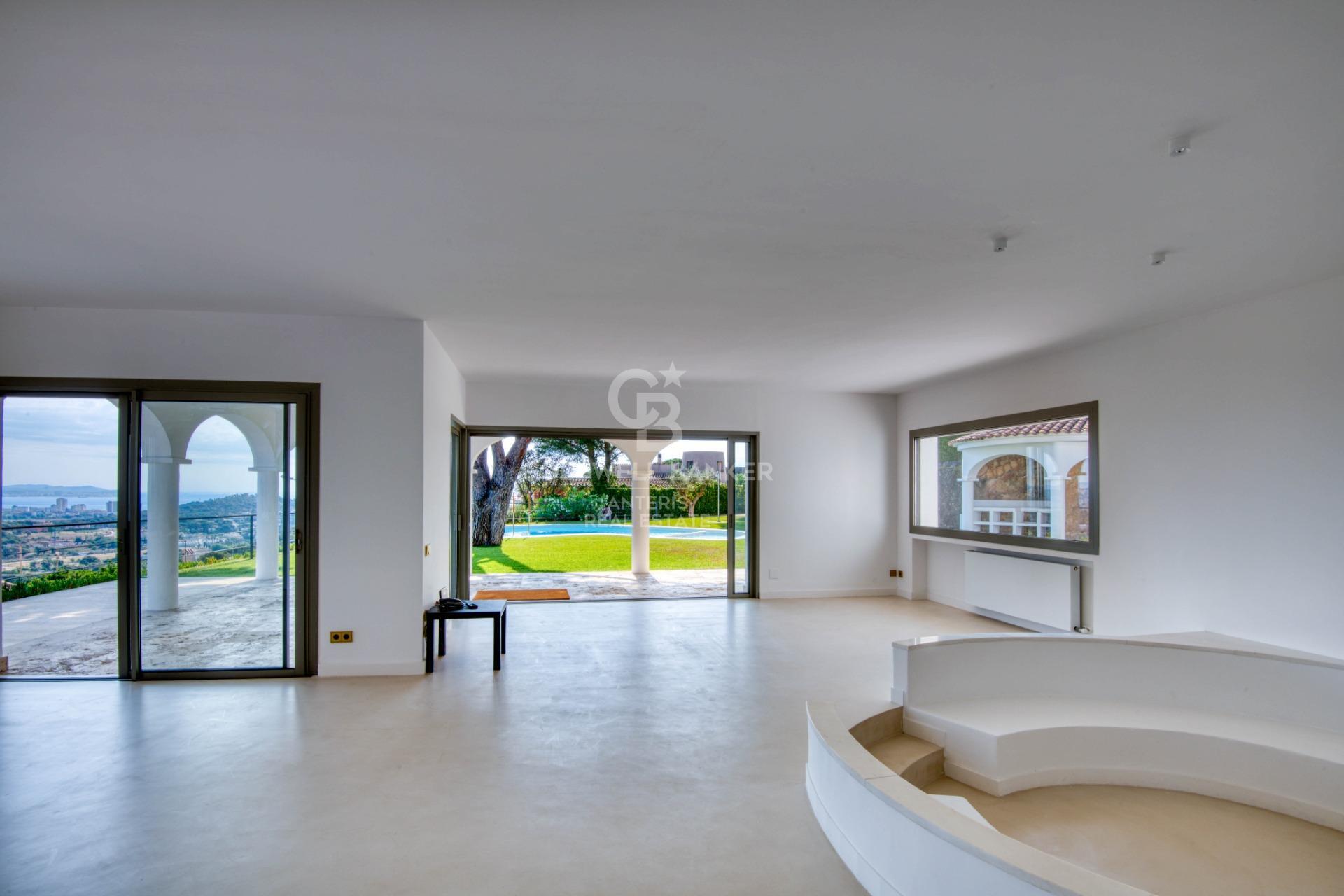 Renovated villa in s’Agaró with spectacular views