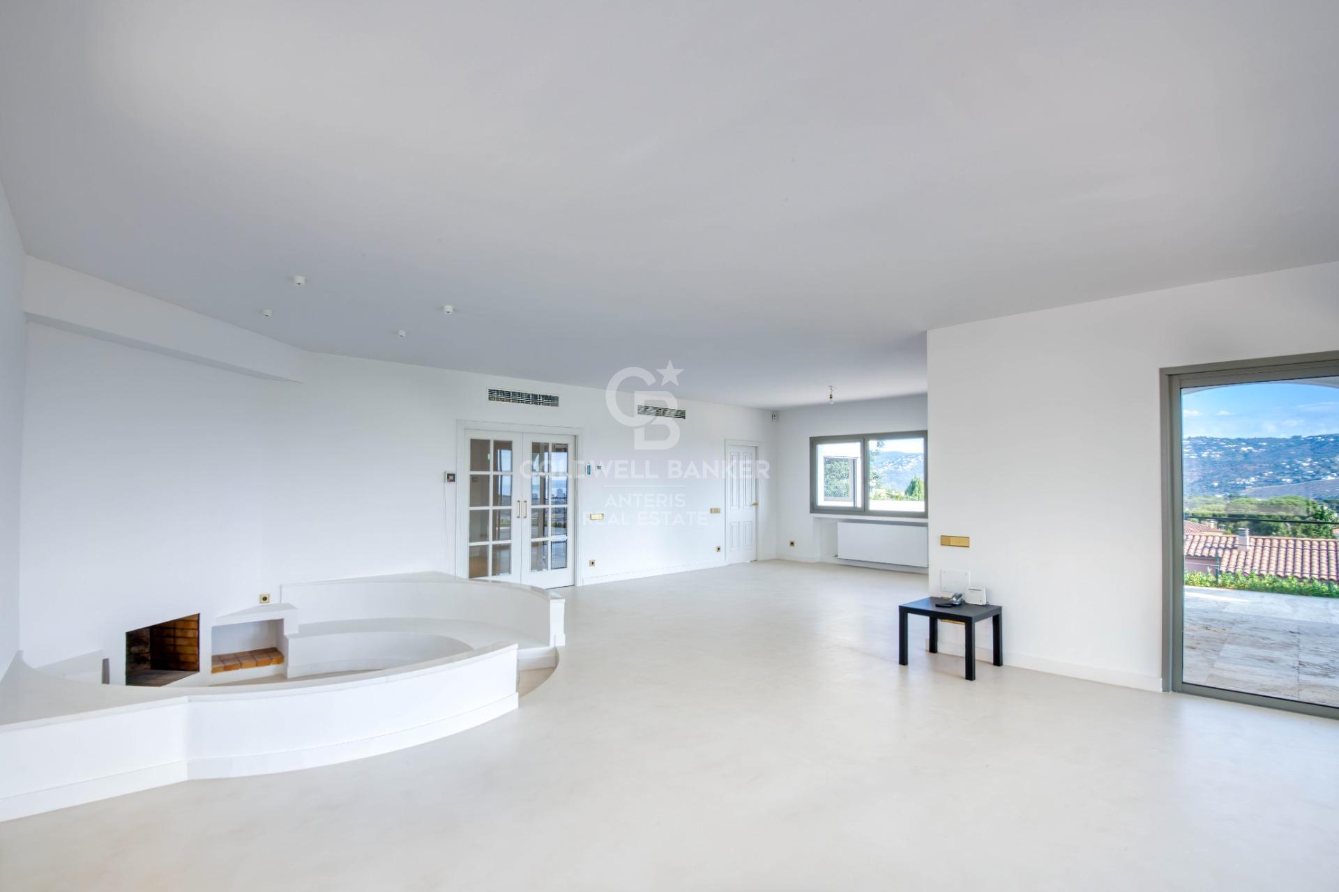 Renovated villa in s’Agaró with spectacular views