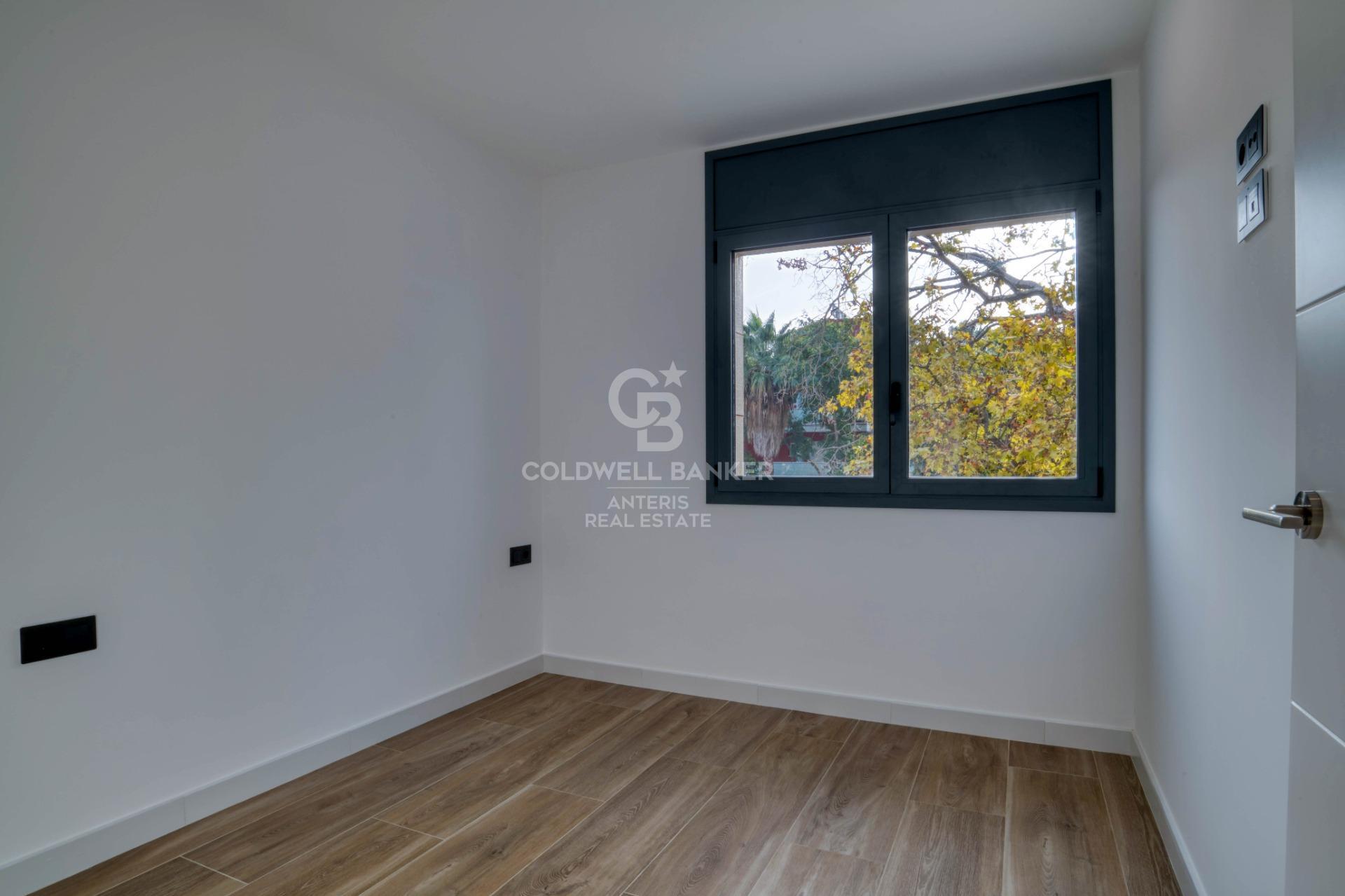 Newly built triplex on the Costa Brava