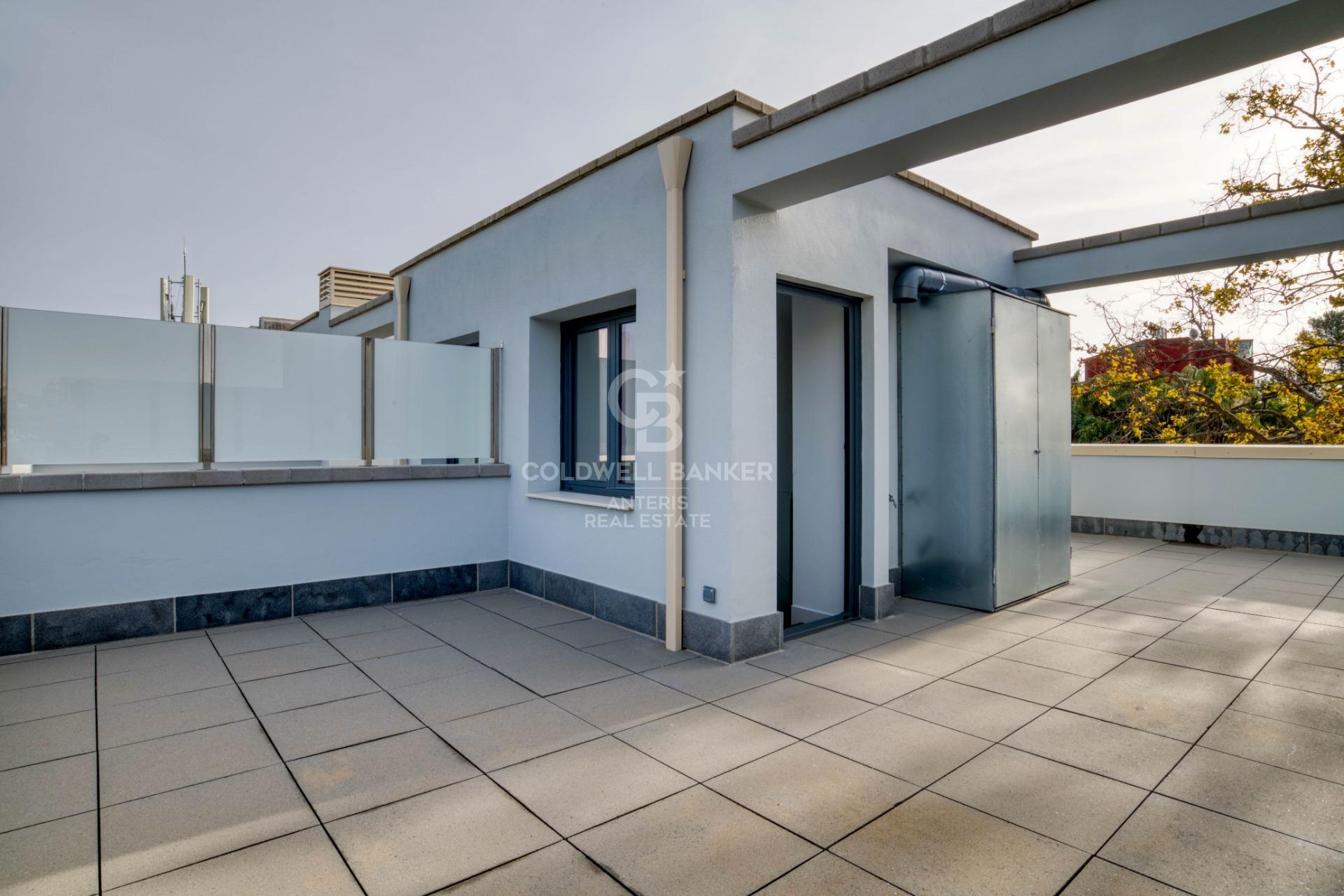 Newly built triplex on the Costa Brava